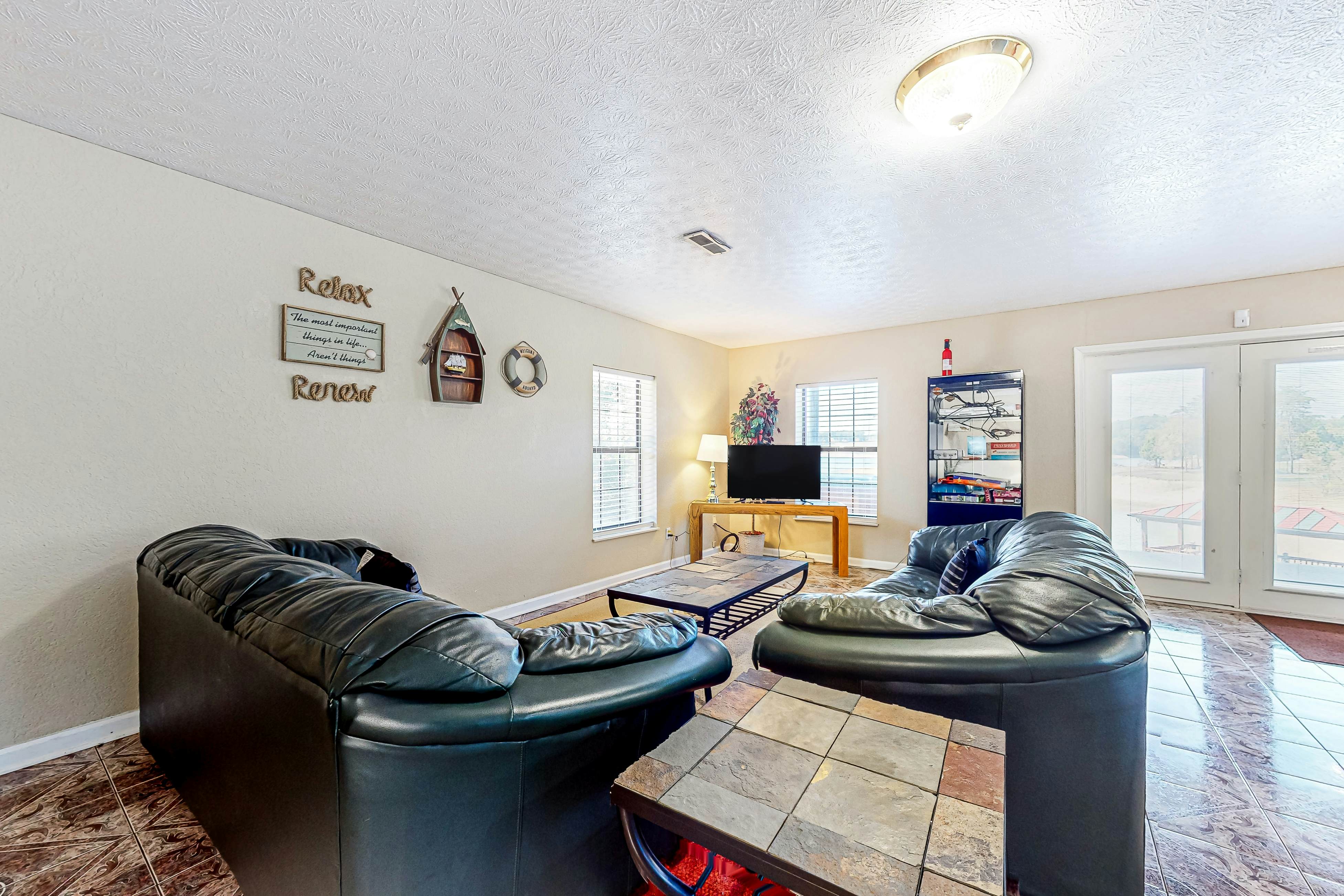 Lakefront Cabin W Views・Boat Ramp・Dock・Hot Tub