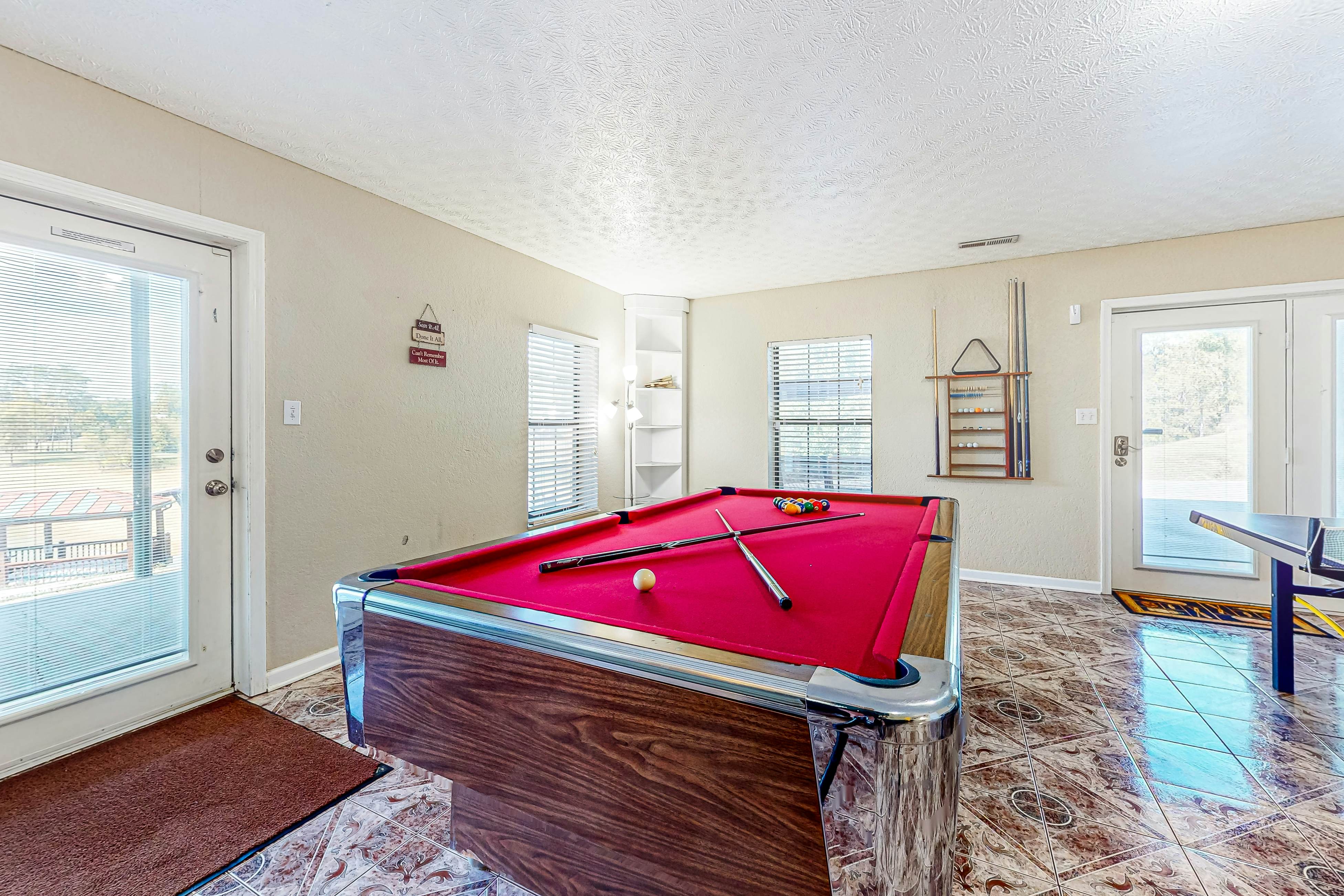Lakefront Cabin W Views・Boat Ramp・Dock・Hot Tub