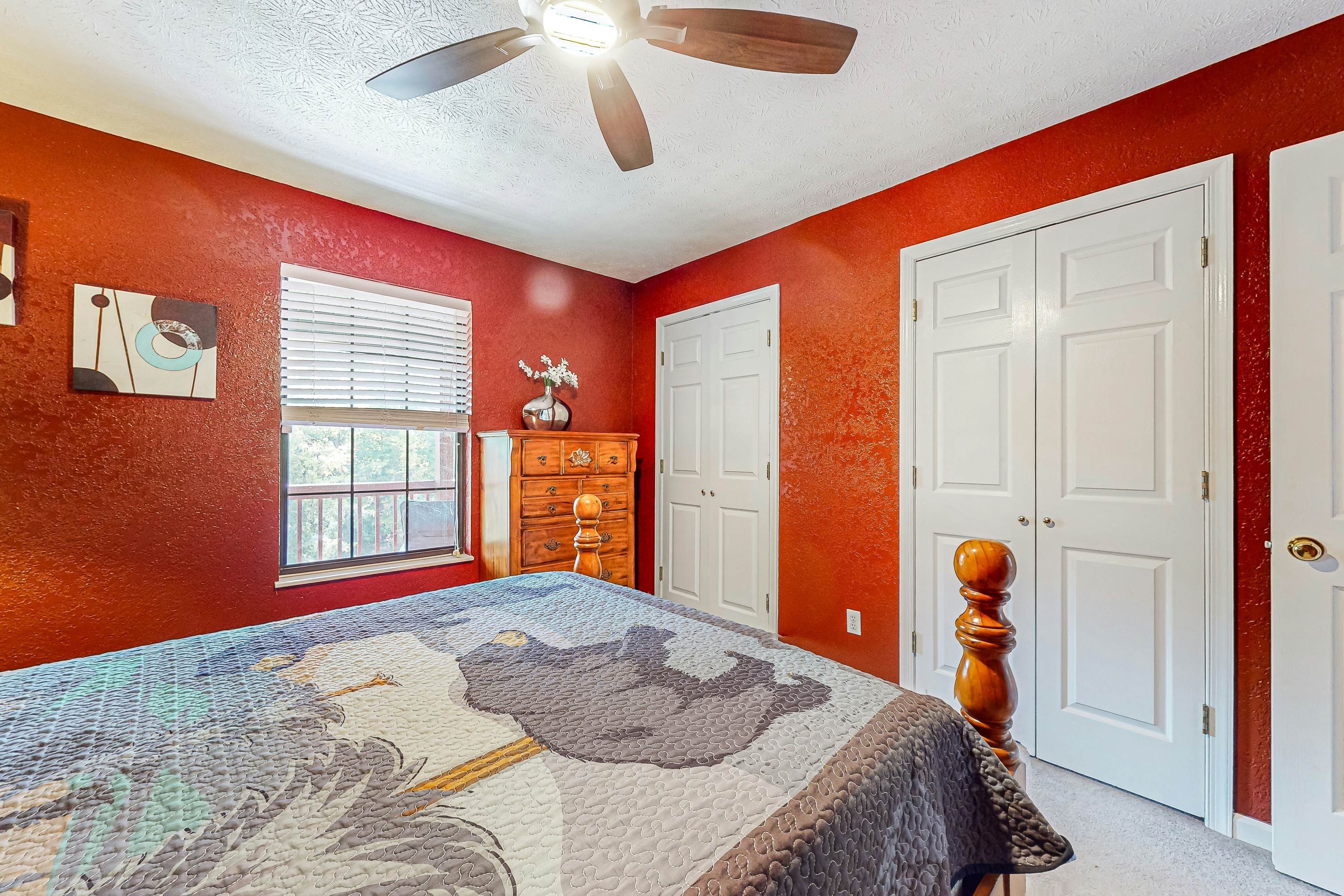 Lakefront Cabin W Views・Boat Ramp・Dock・Hot Tub