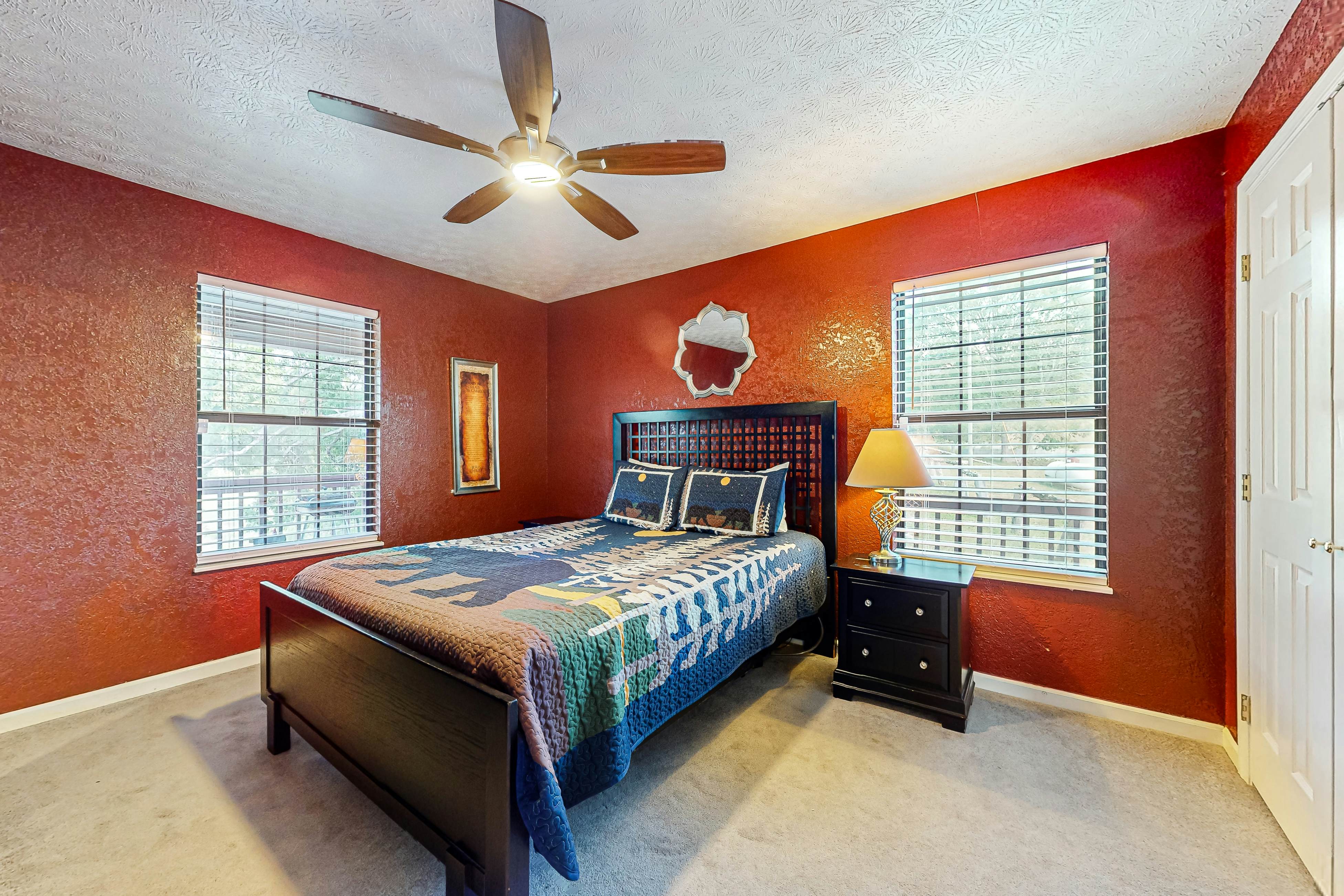 Lakefront Cabin W Views・Boat Ramp・Dock・Hot Tub