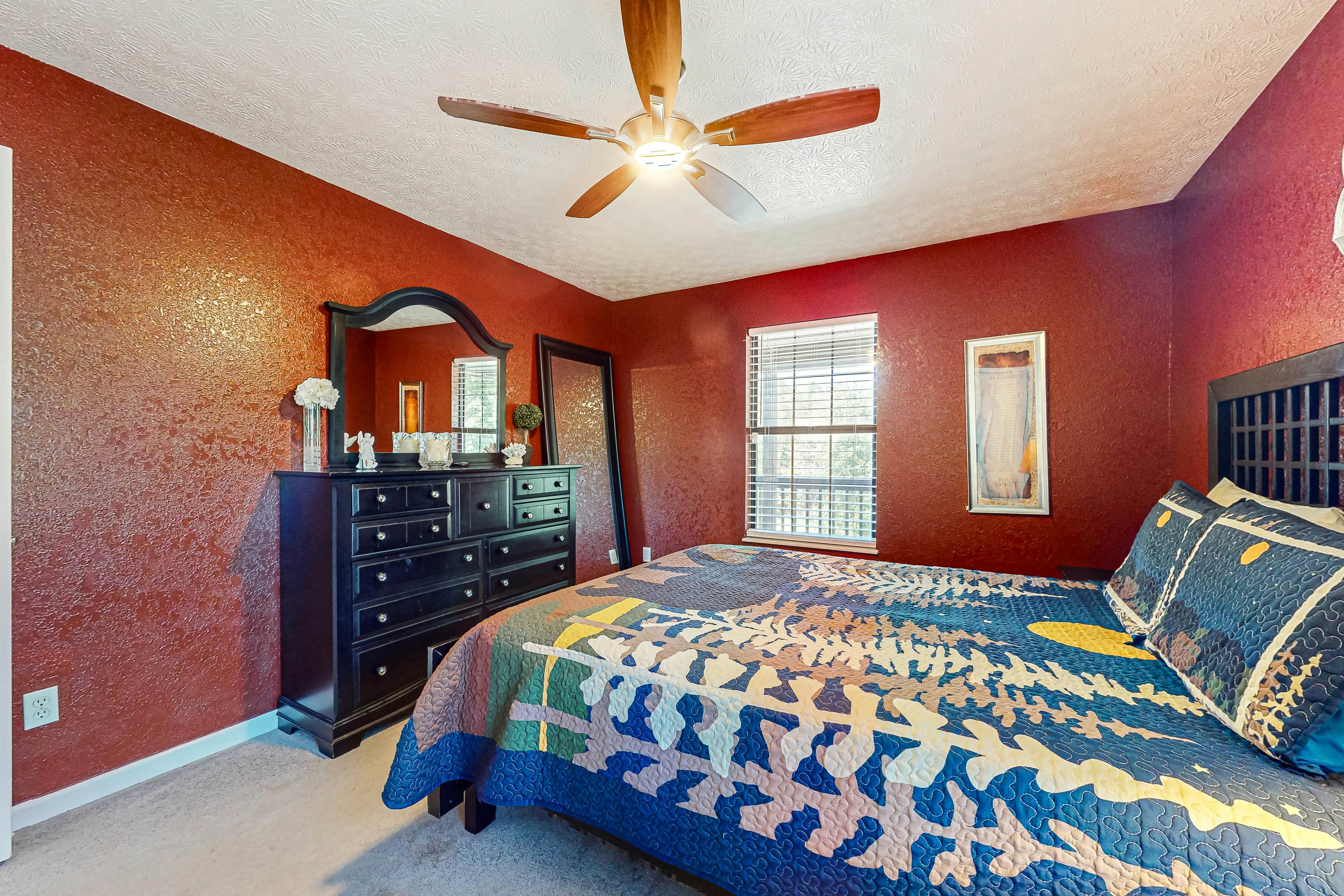 Lakefront Cabin W Views・Boat Ramp・Dock・Hot Tub