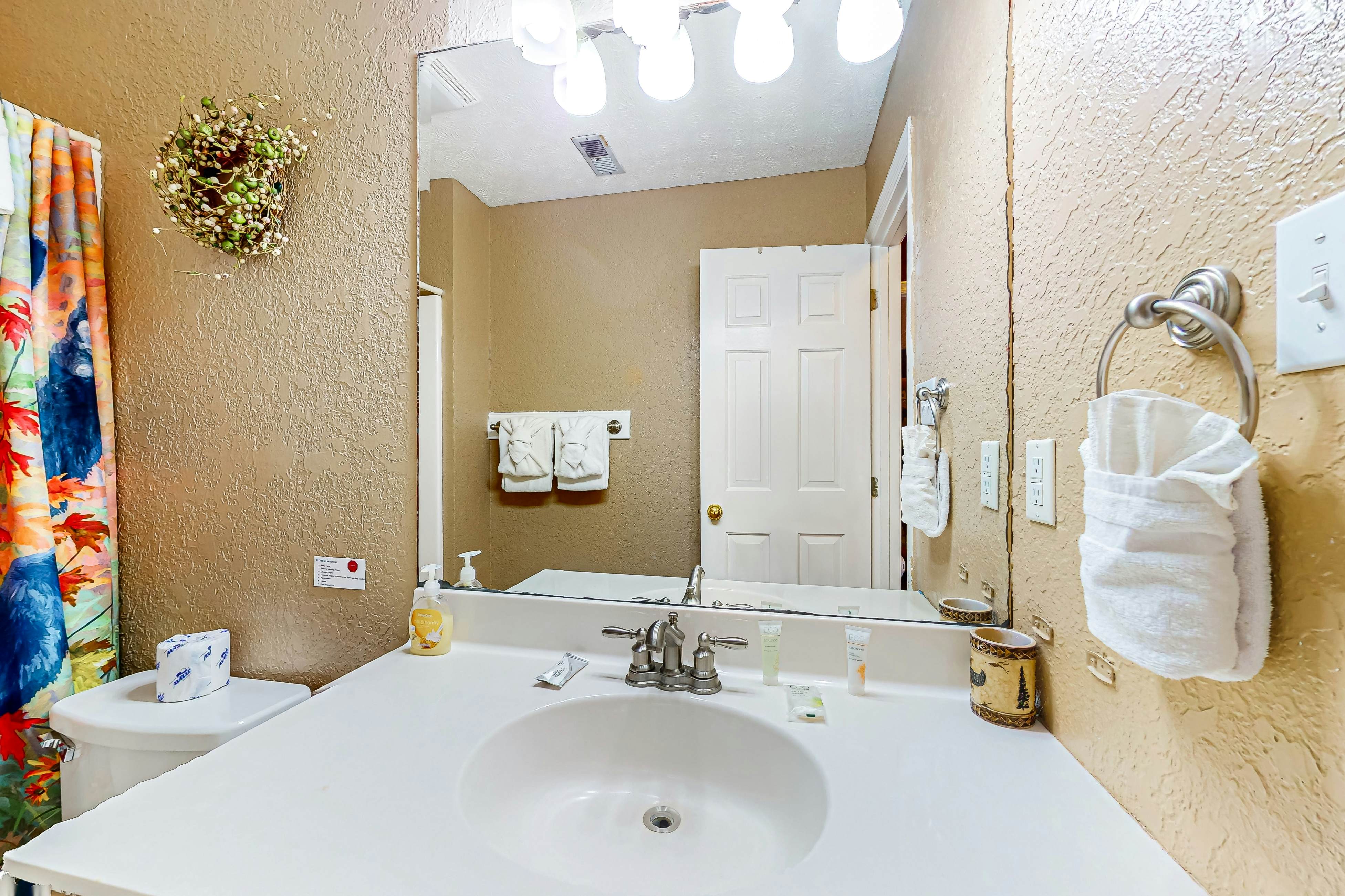 Lakefront Cabin W Views・Boat Ramp・Dock・Hot Tub