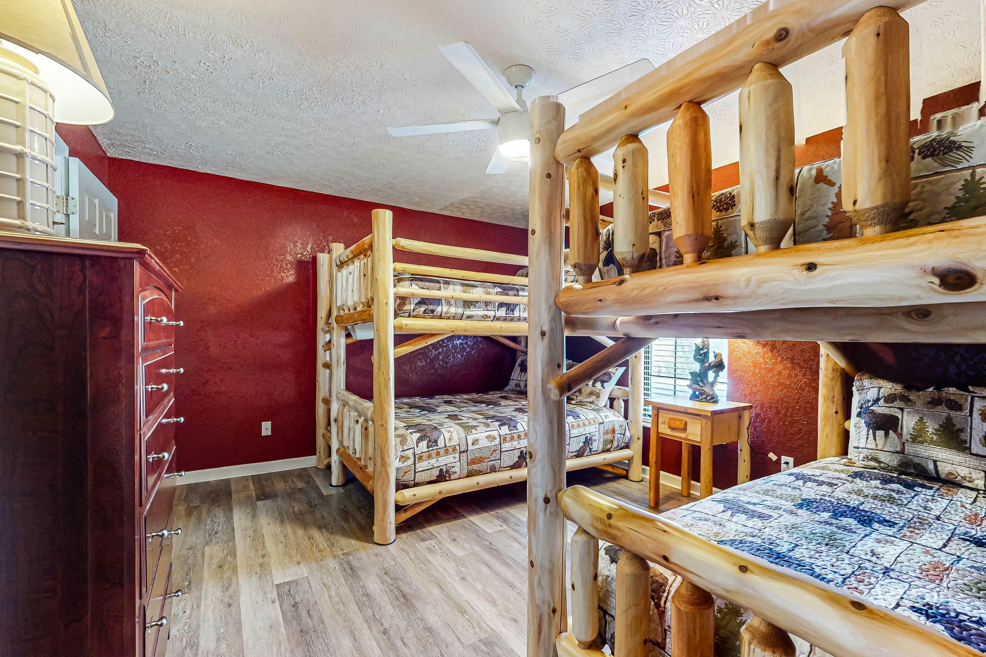 Lakefront Cabin W Views・Boat Ramp・Dock・Hot Tub