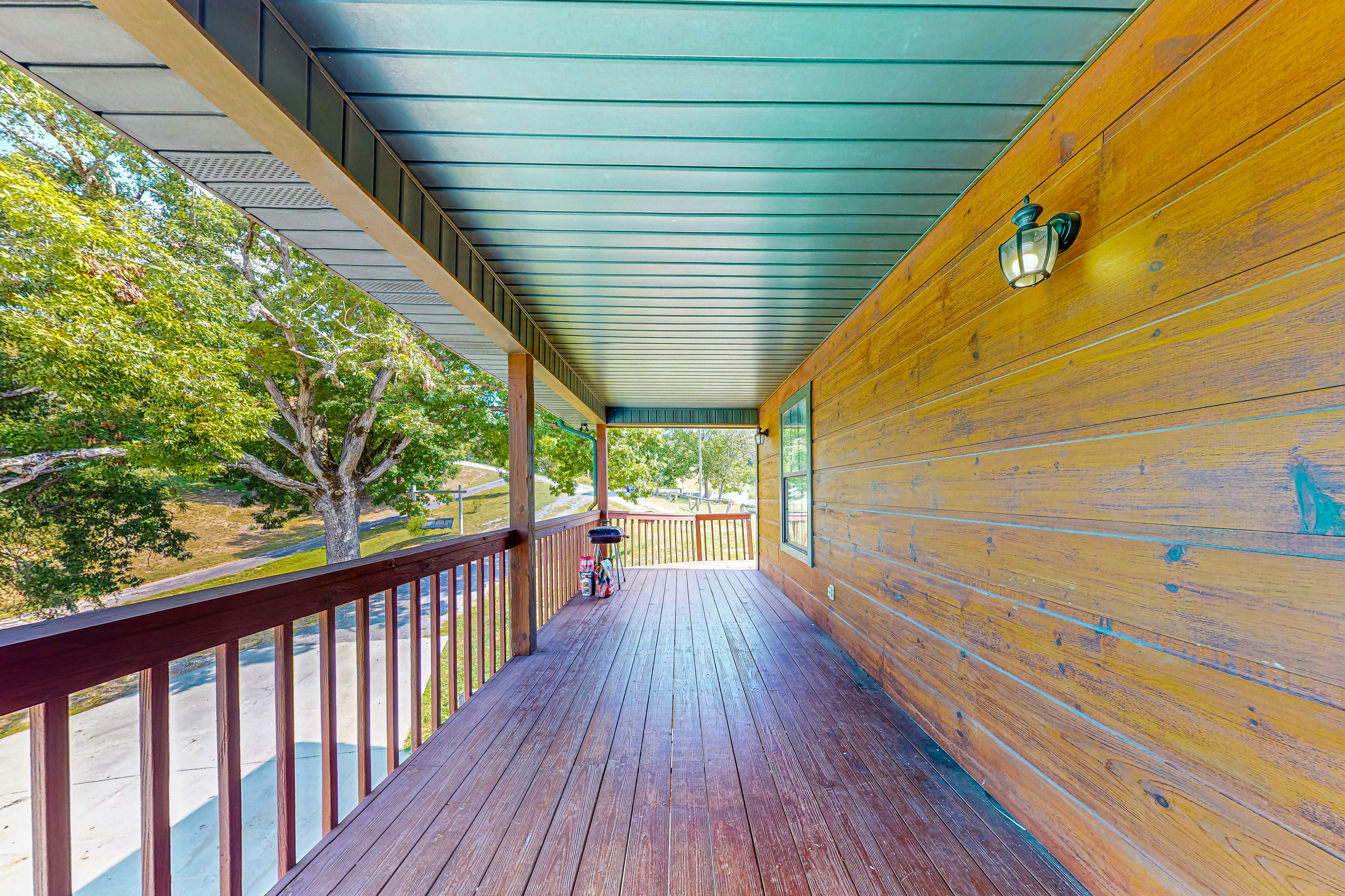 Lakefront Cabin W Views・Boat Ramp・Dock・Hot Tub