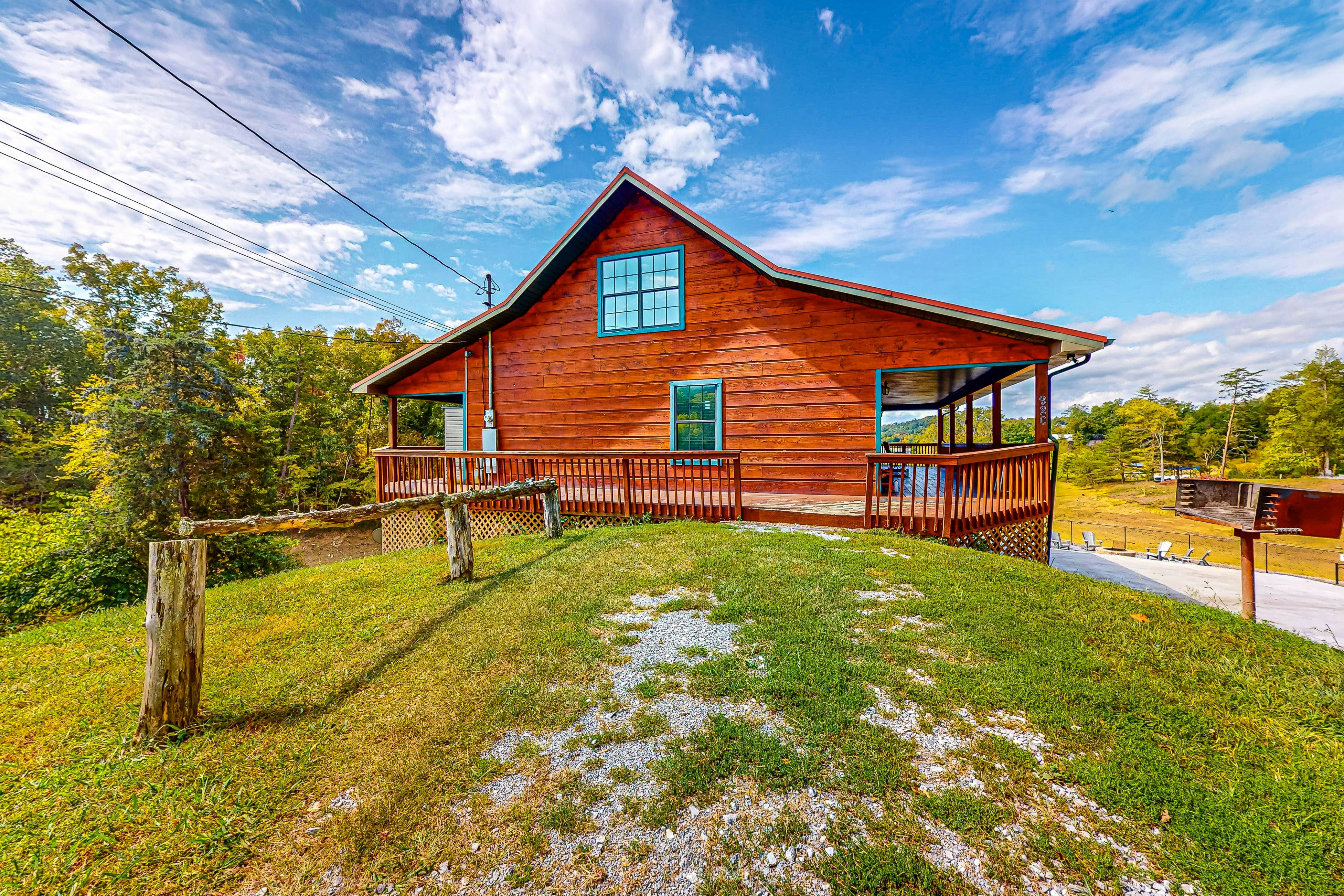 Lakefront Cabin W Views・Boat Ramp・Dock・Hot Tub