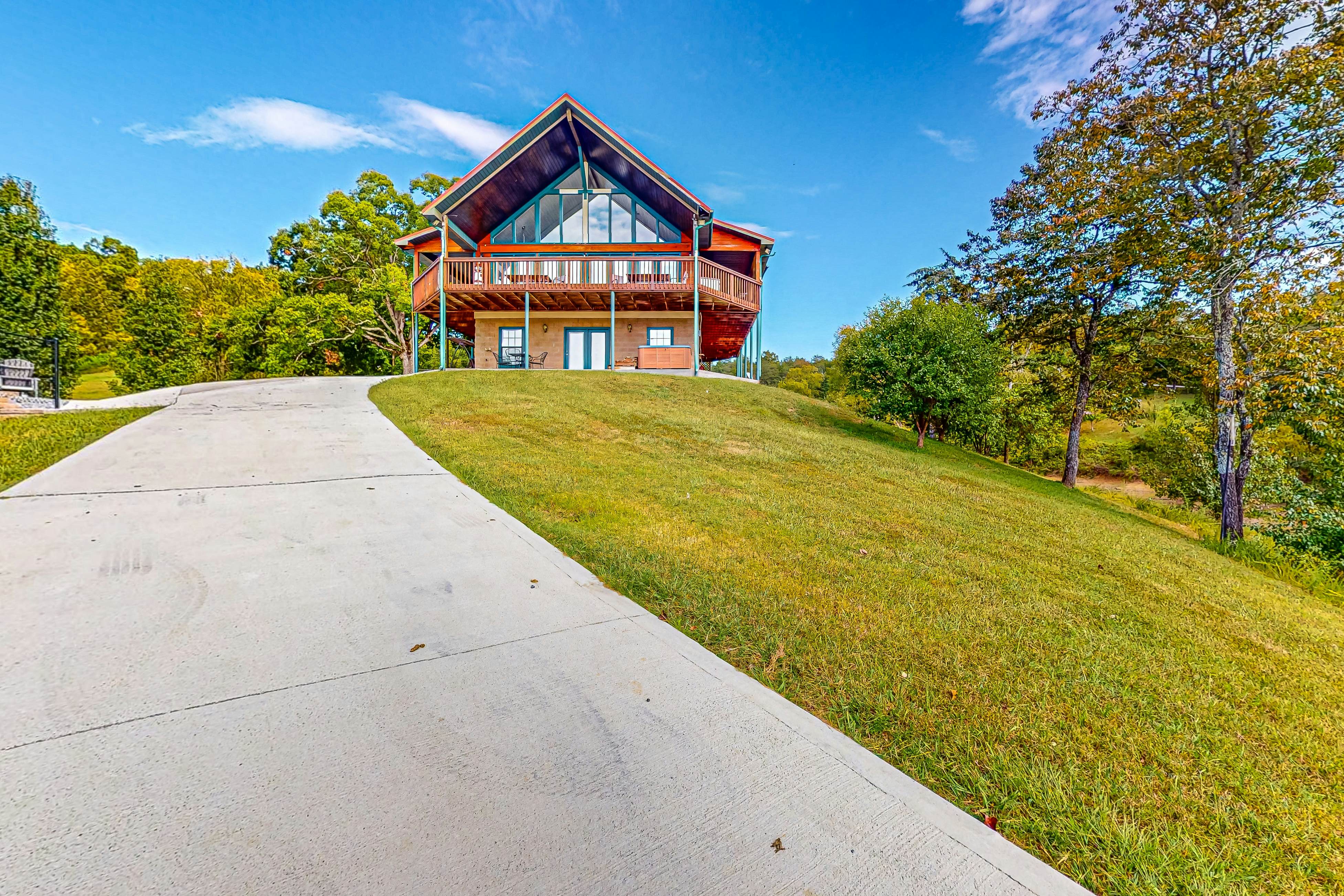 Lakefront Cabin W Views・Boat Ramp・Dock・Hot Tub