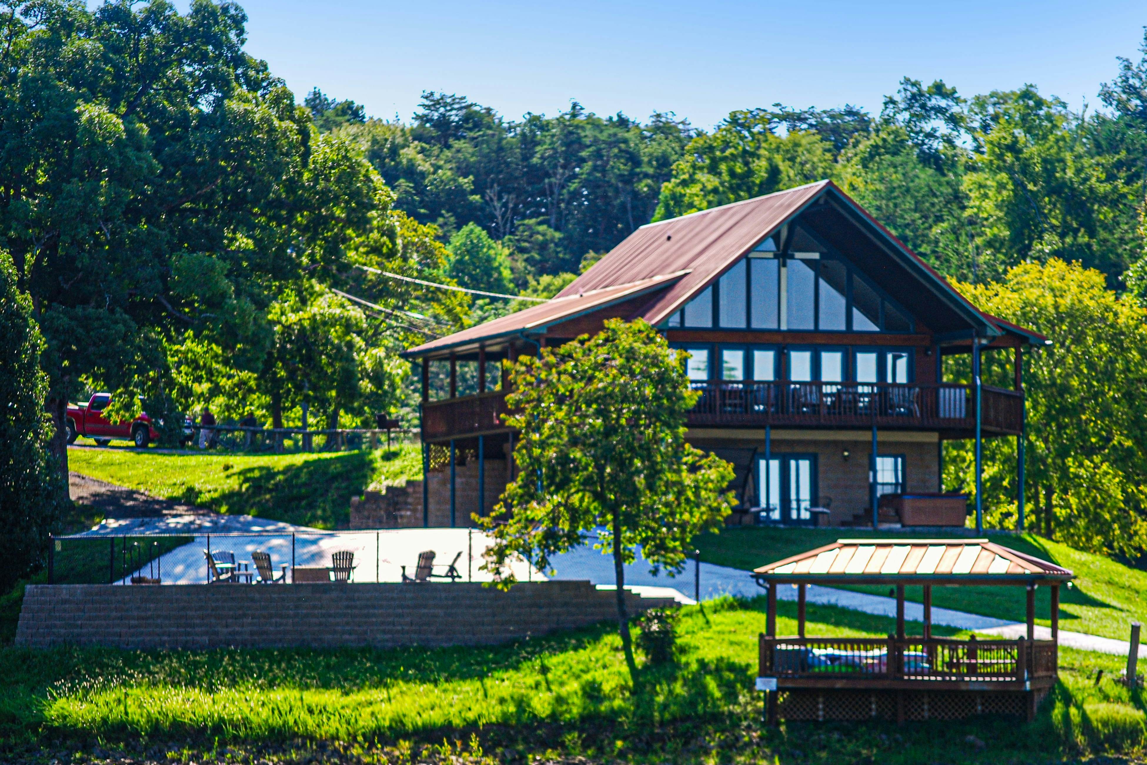 Lakefront Cabin W Views・Boat Ramp・Dock・Hot Tub