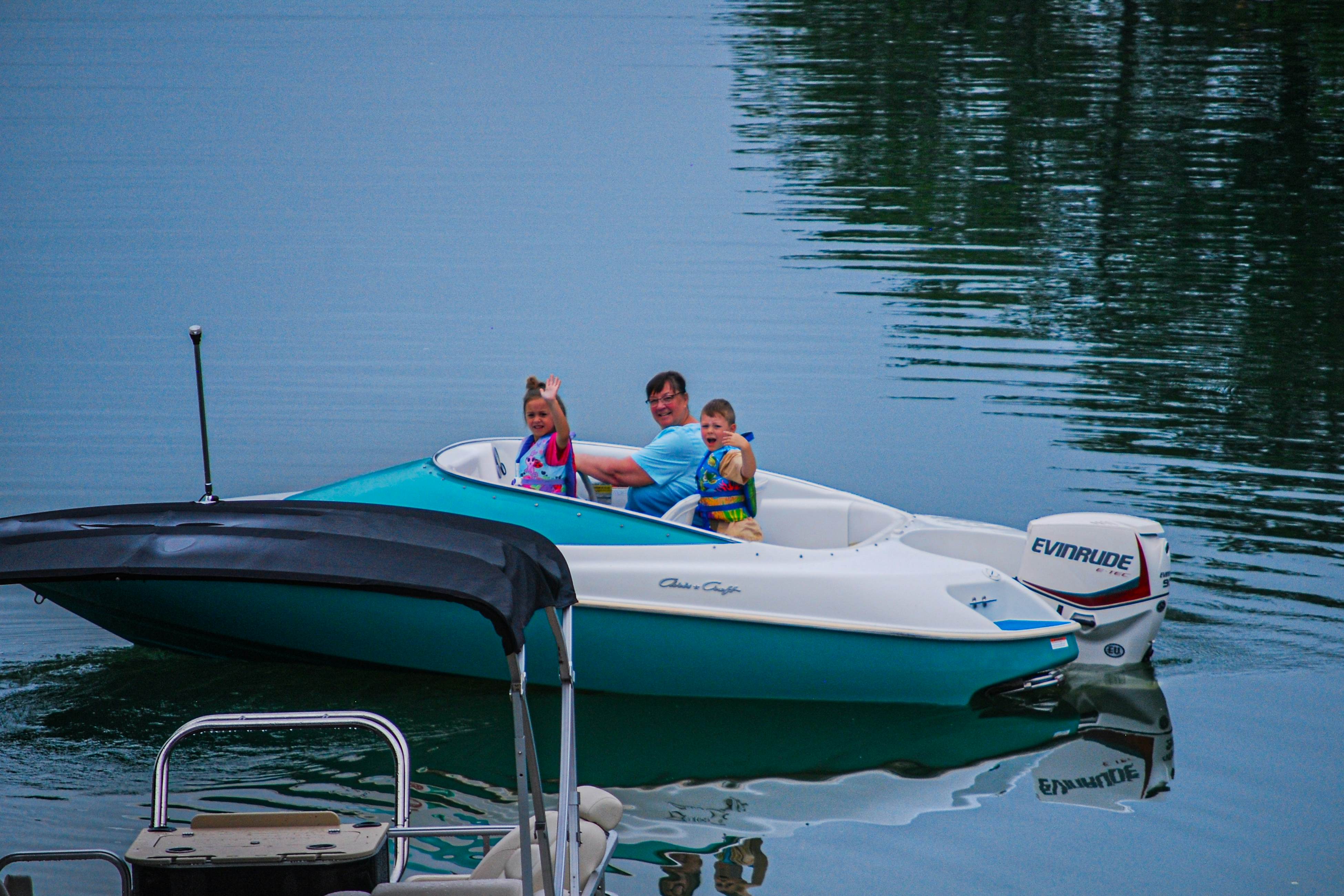 Lakefront Cabin W Views・Boat Ramp・Dock・Hot Tub