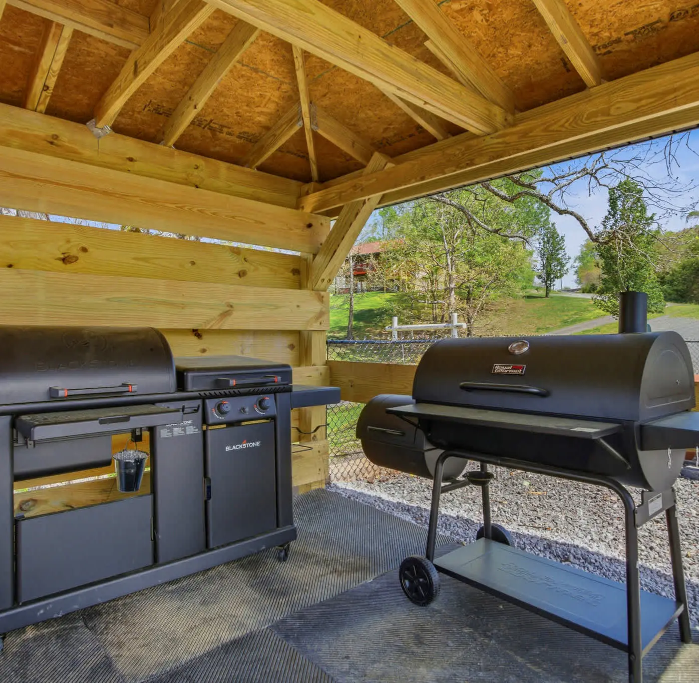 Lakefront Cabin W Views, Boat Ramp, Dock, Hot Tub