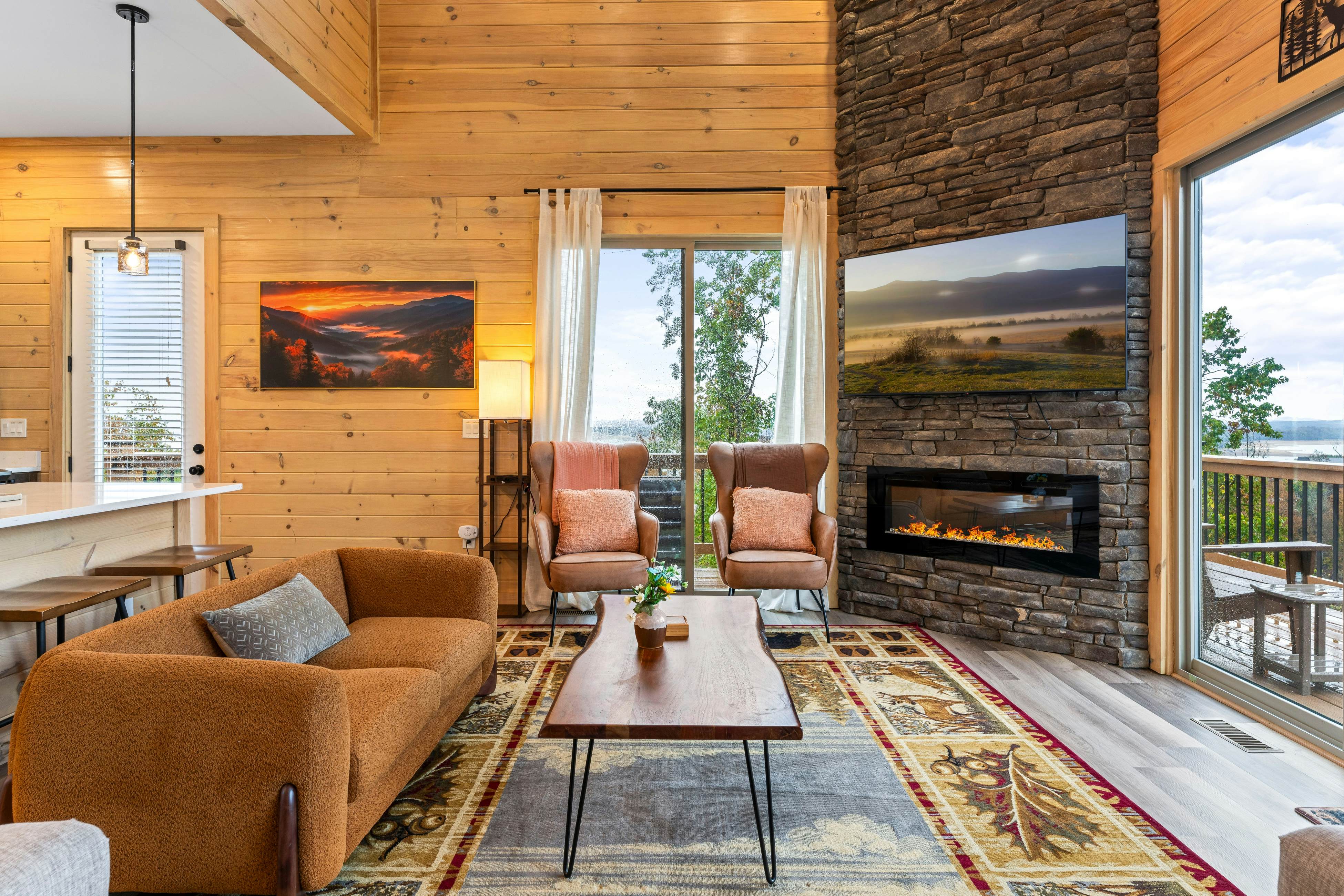 Lake View Cabin, Sleeps 10・Hot Tub・Games・Theater