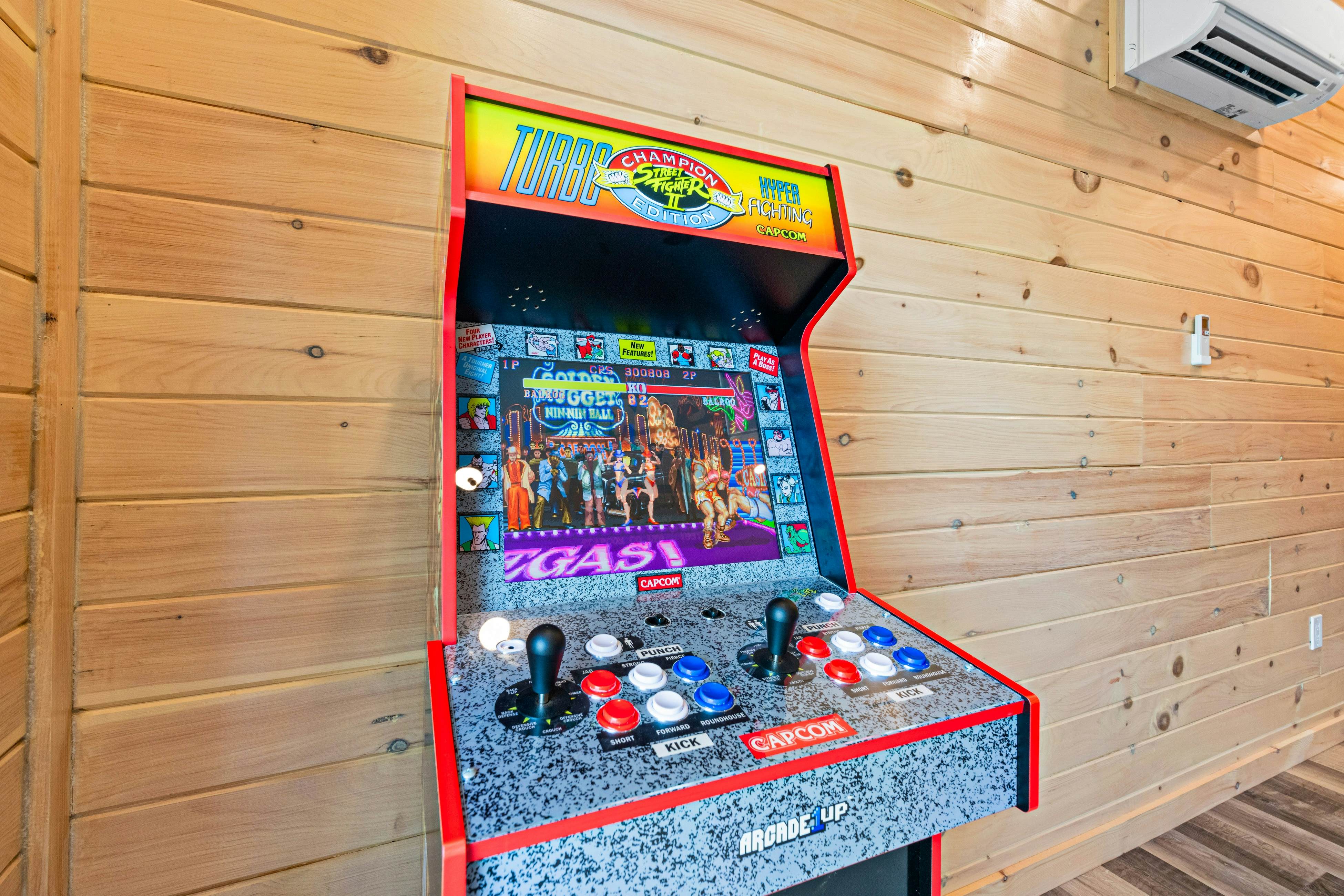 Lake View Cabin, Sleeps 10・Hot Tub・Games・Theater