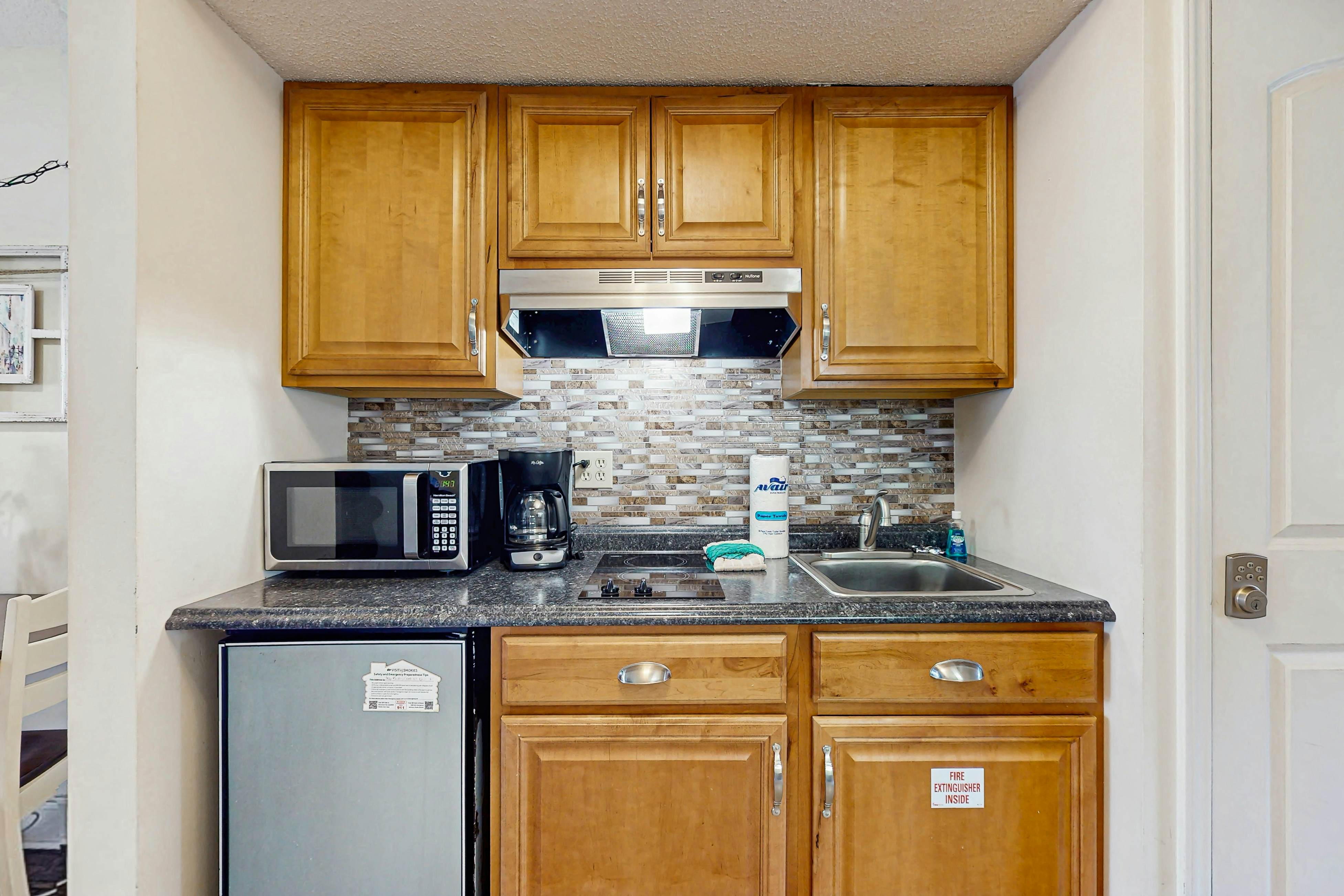 Cozy & Homey Condo W Furnished Balcony, Sleeps 4