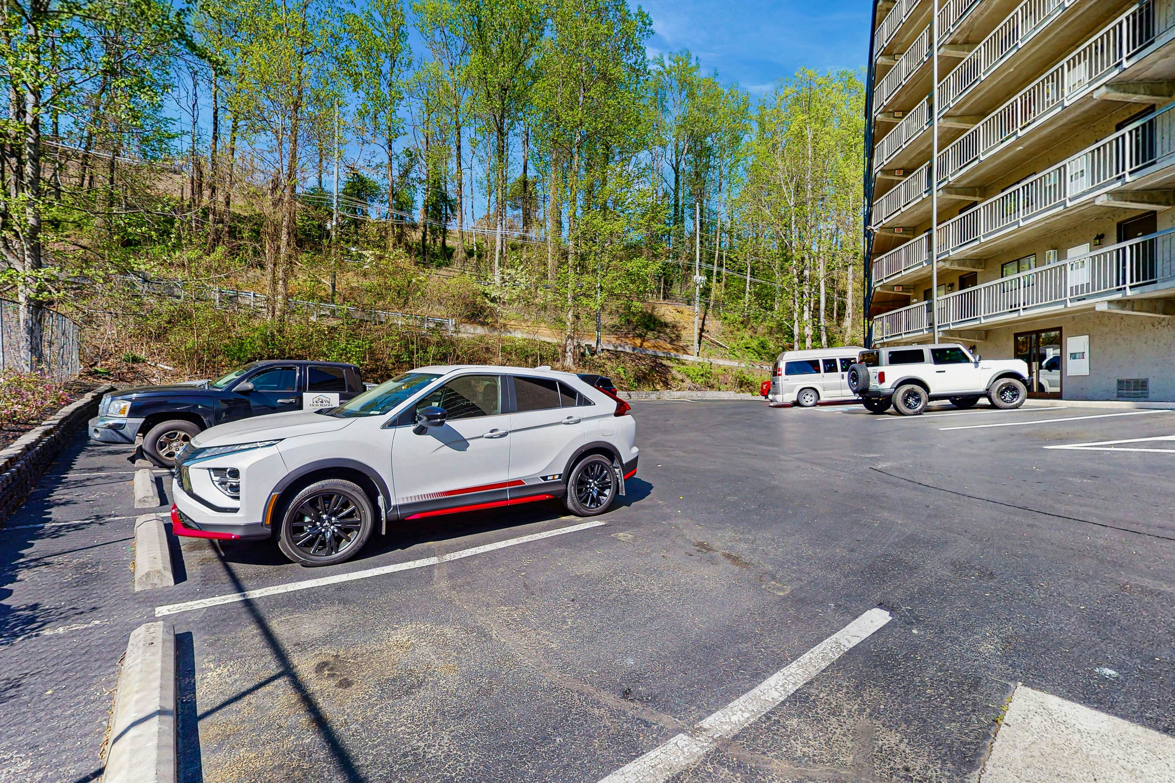 Cozy & Homey Condo W Furnished Balcony, Sleeps 4