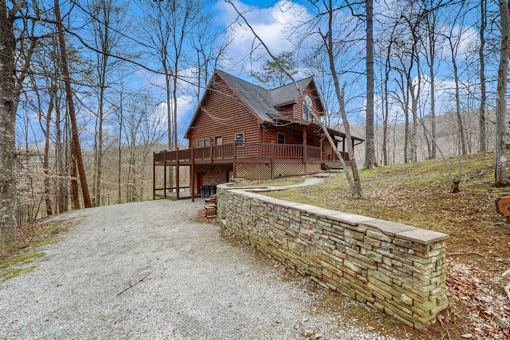Dog Welcome Lake Home, Sleeps 15, Floating Dock | 3 Bed New