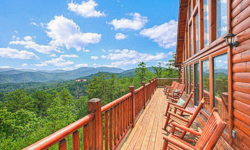 Grizzly Manor, Sleep 18, Amazing Mtn Views, Hot Tub