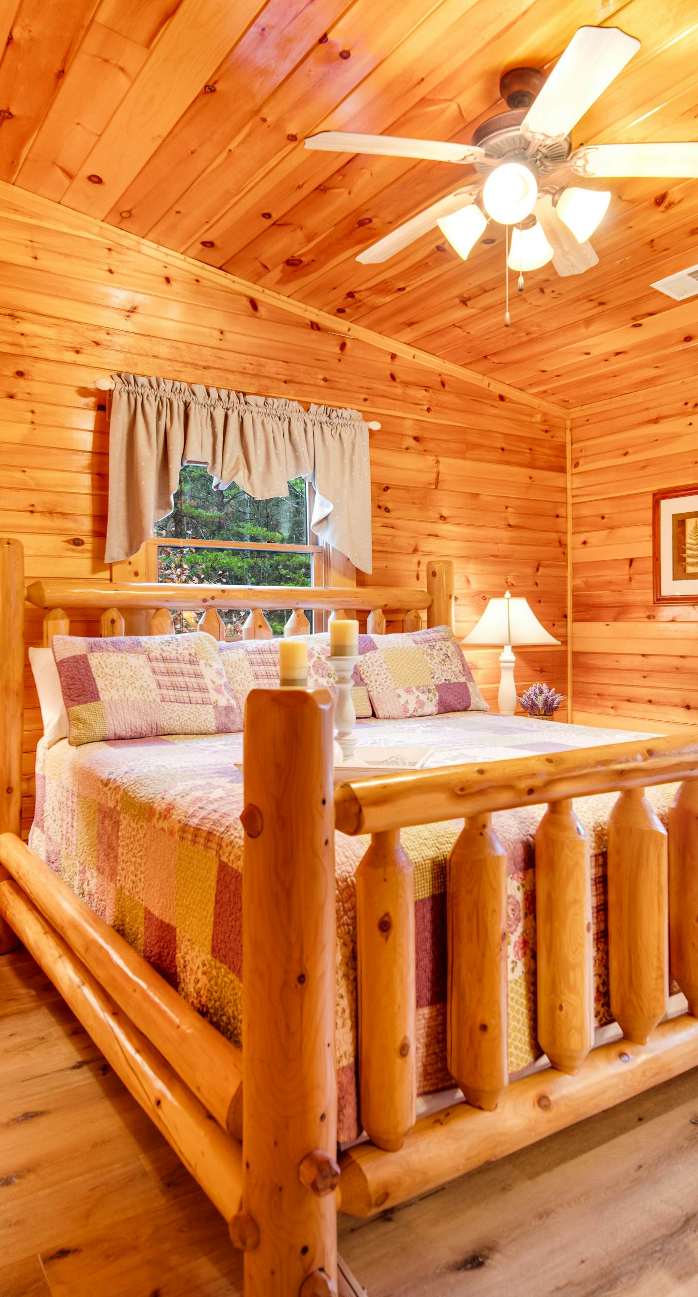 Grizzly Manor, Sleep 18, Amazing Mtn Views, Hot Tub