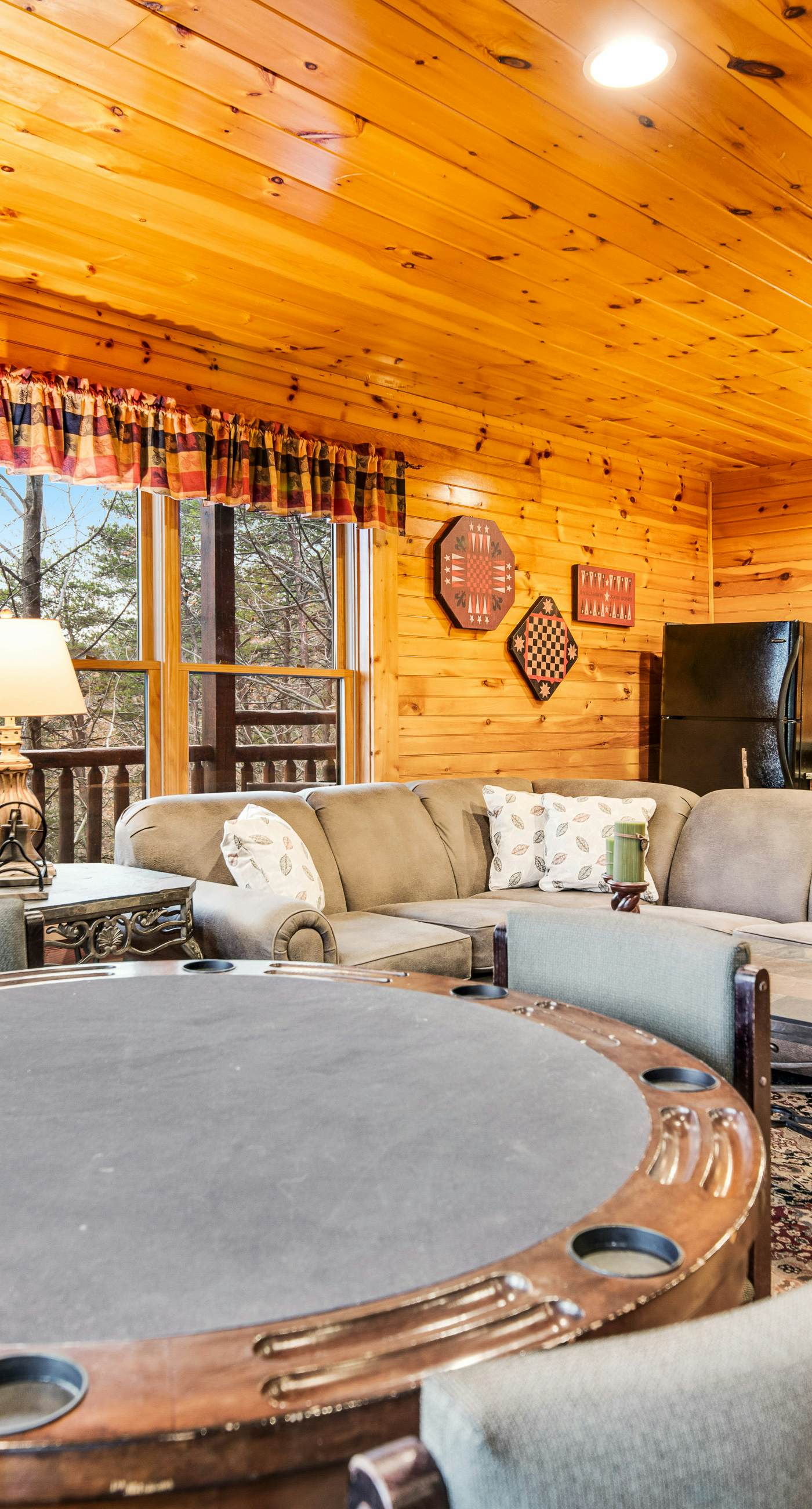 Grizzly Manor, Sleep 18, Amazing Mtn Views, Hot Tub