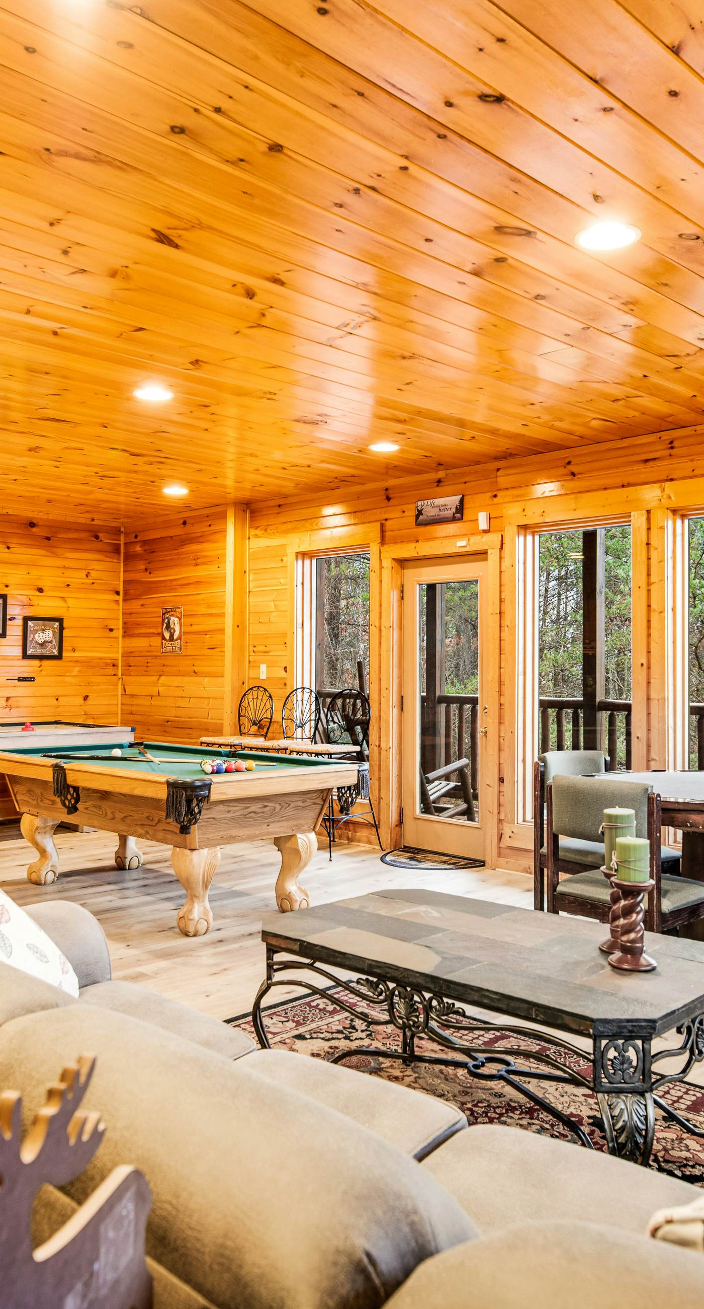 Grizzly Manor, Sleep 18, Amazing Mtn Views, Hot Tub