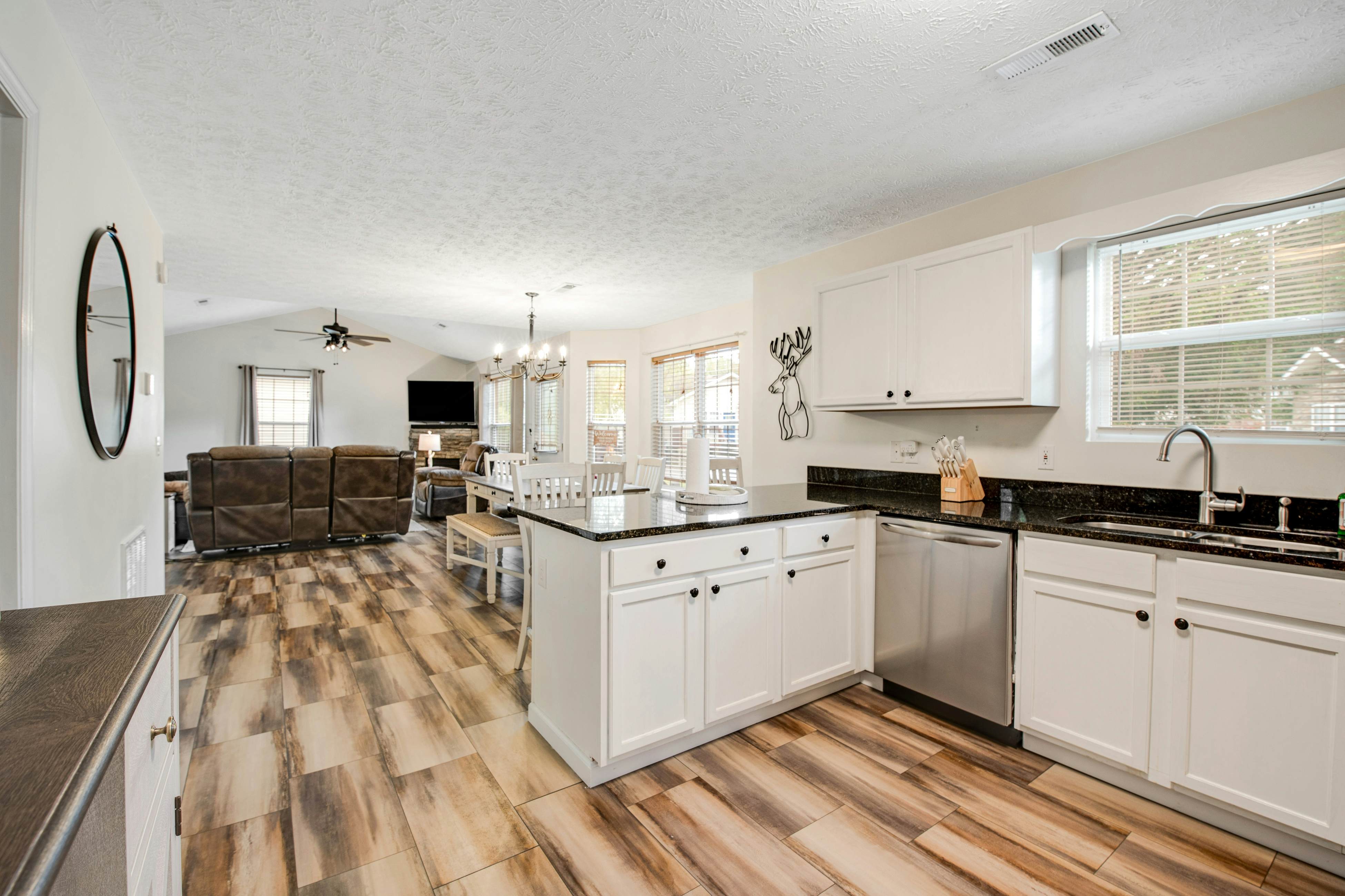 Dog Welcome Cottage Near Smokies, Sleeps 4・Firepit