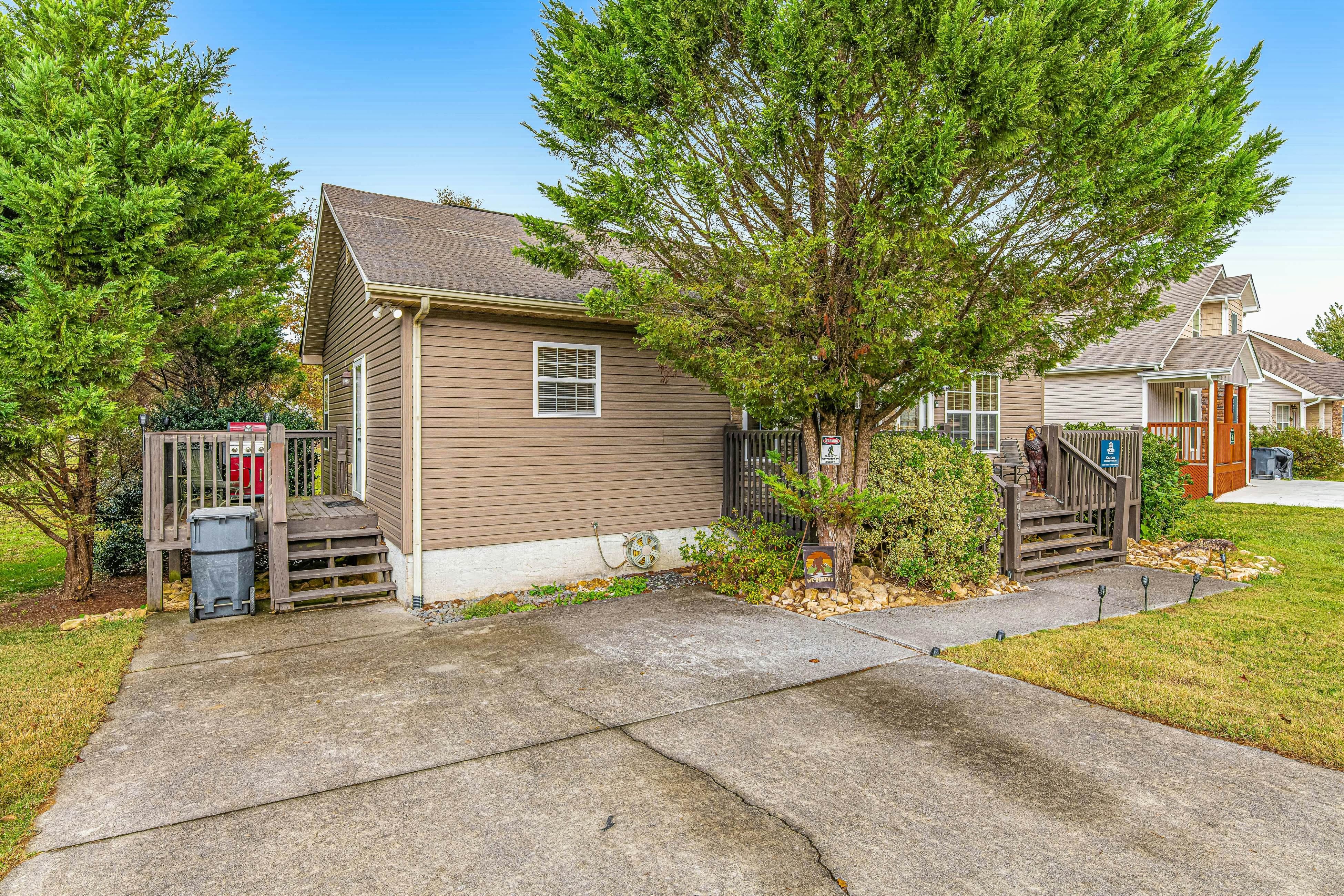 Dog Welcome Cottage Near Smokies, Sleeps 4・Firepit