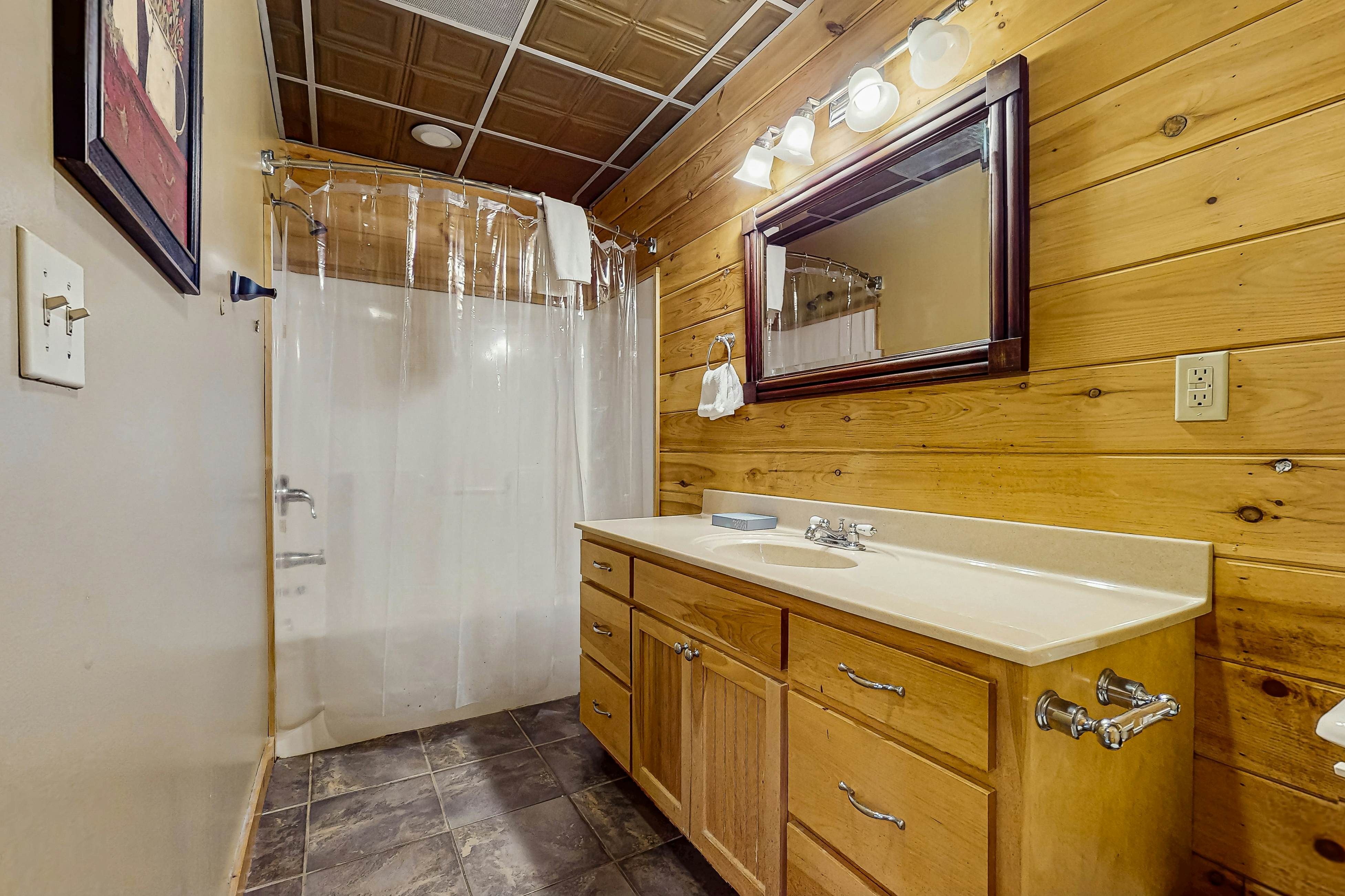 Beautiful Cabin, Sleeps 9・Hot Tub・Picnic Area