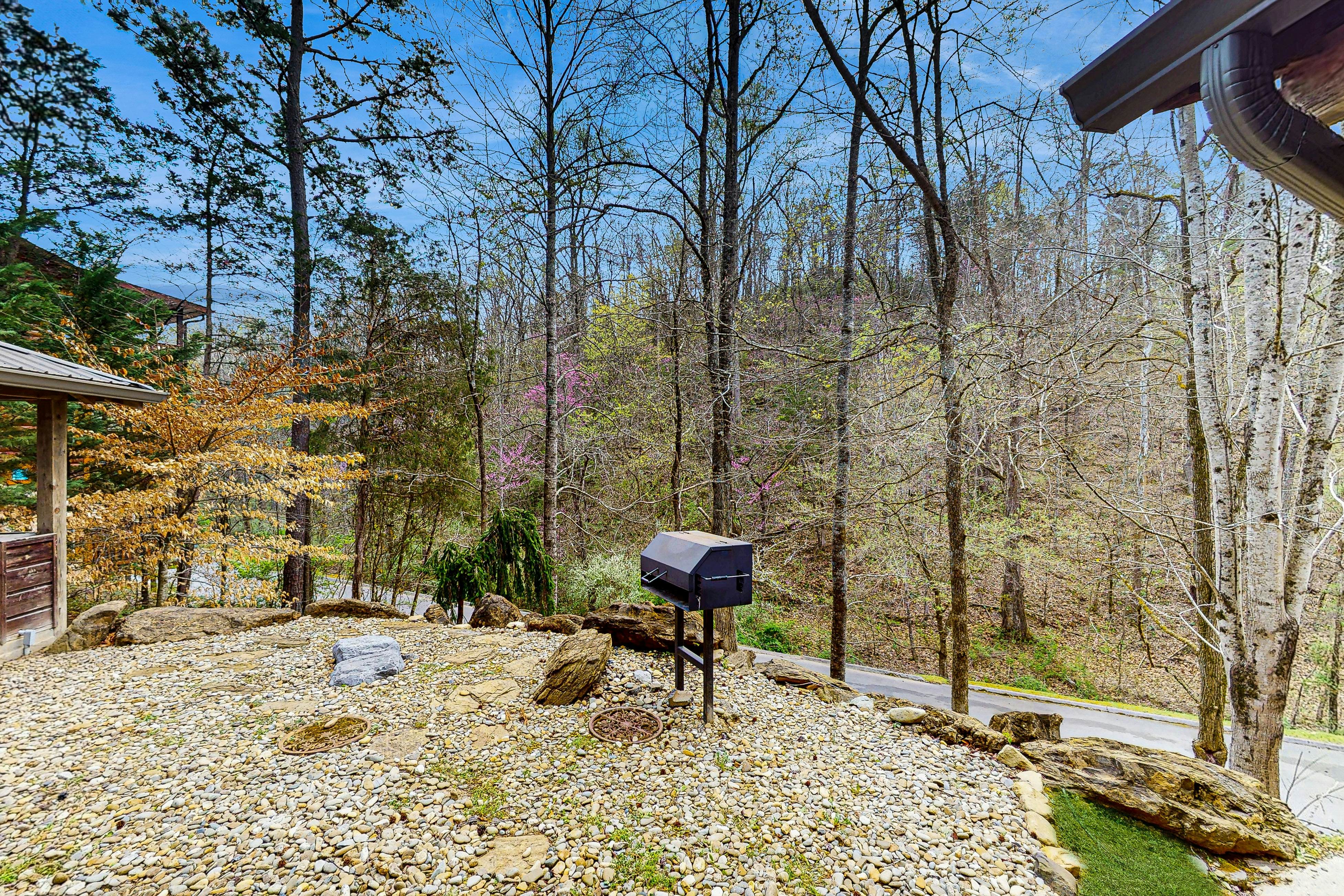 Beautiful Cabin, Sleeps 9・Hot Tub・Picnic Area