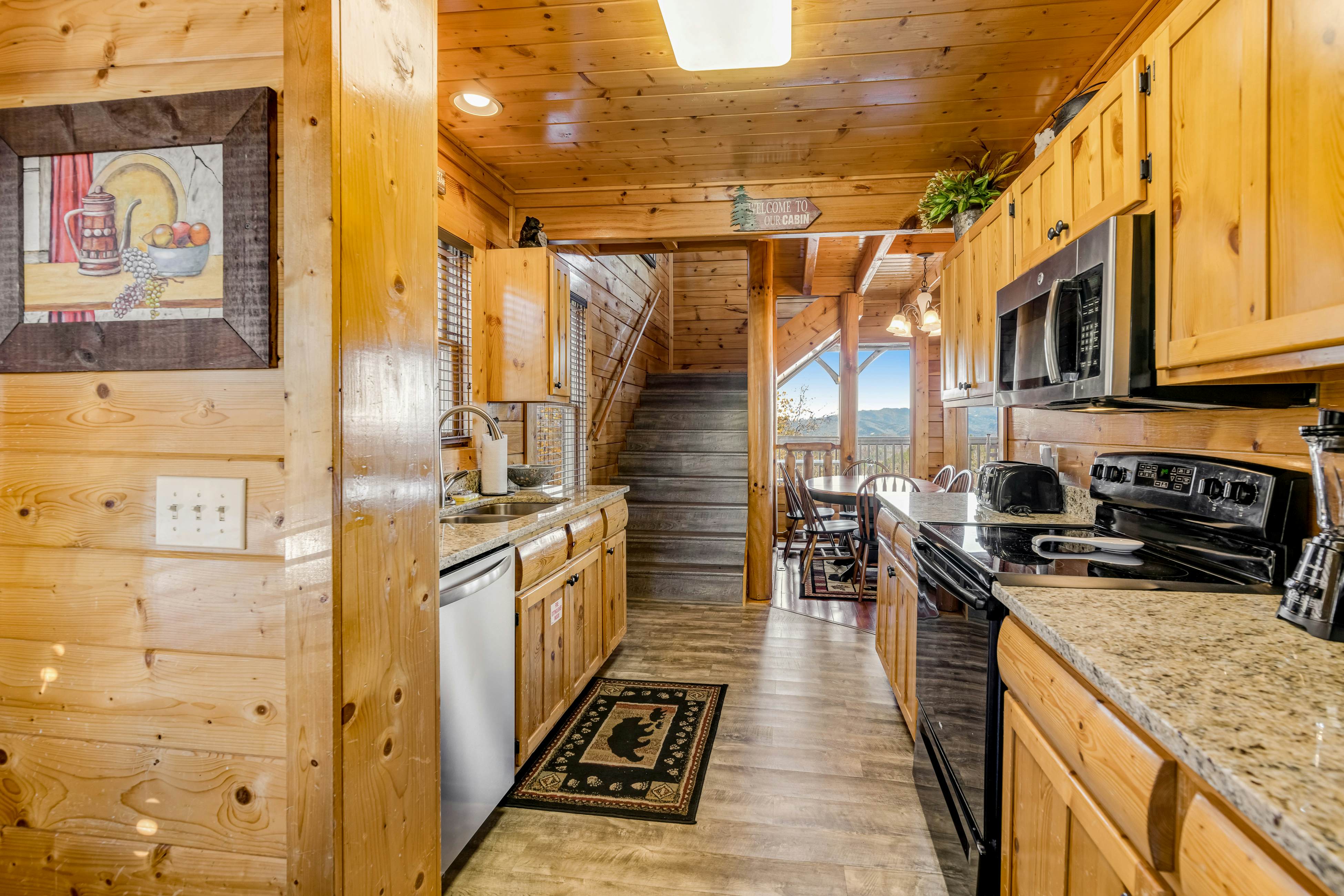 Mtn retreat w/ hot tub, game room, decks, pool access + free attraction tickets