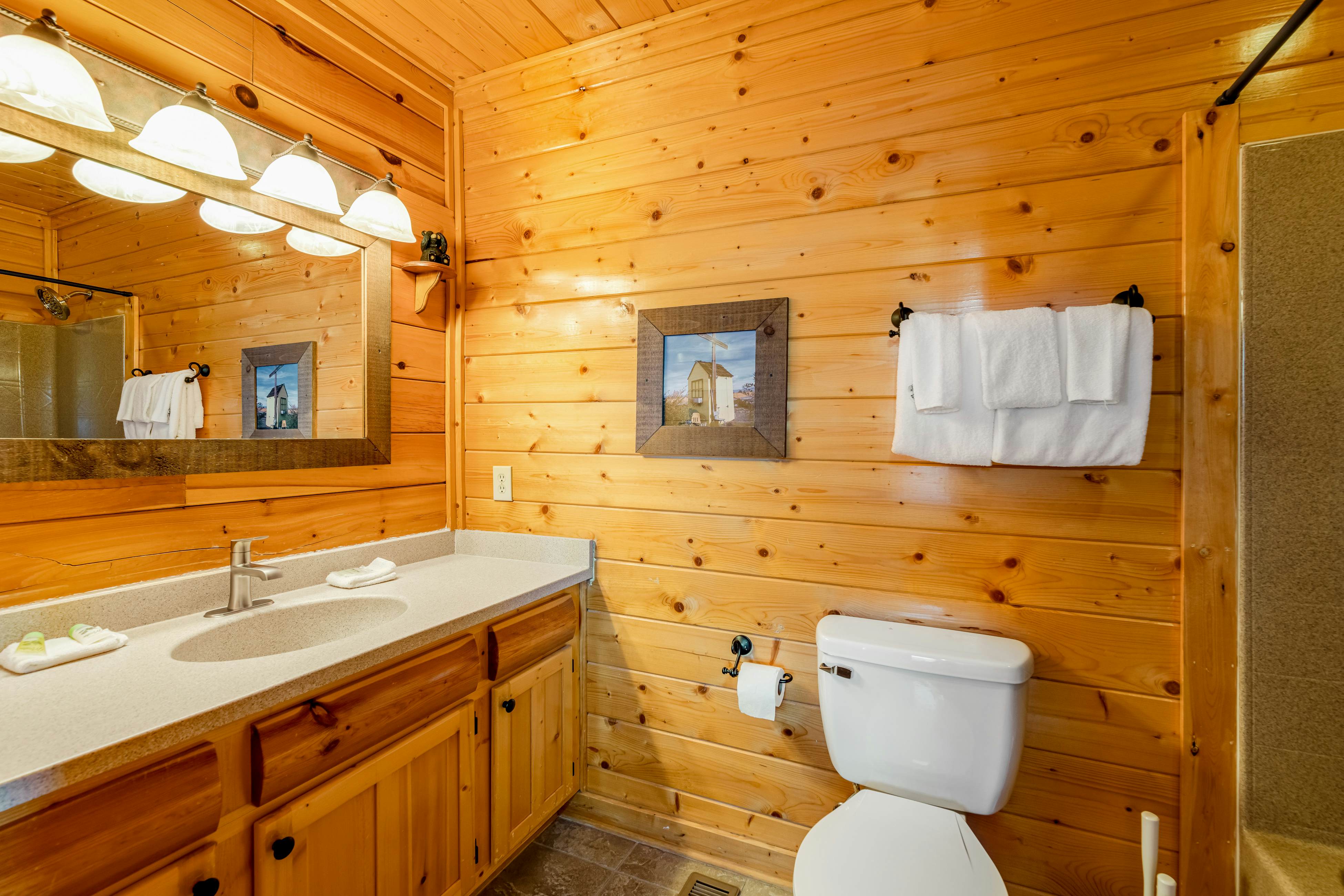 Mtn retreat w/ hot tub, game room, decks, pool access + free attraction tickets