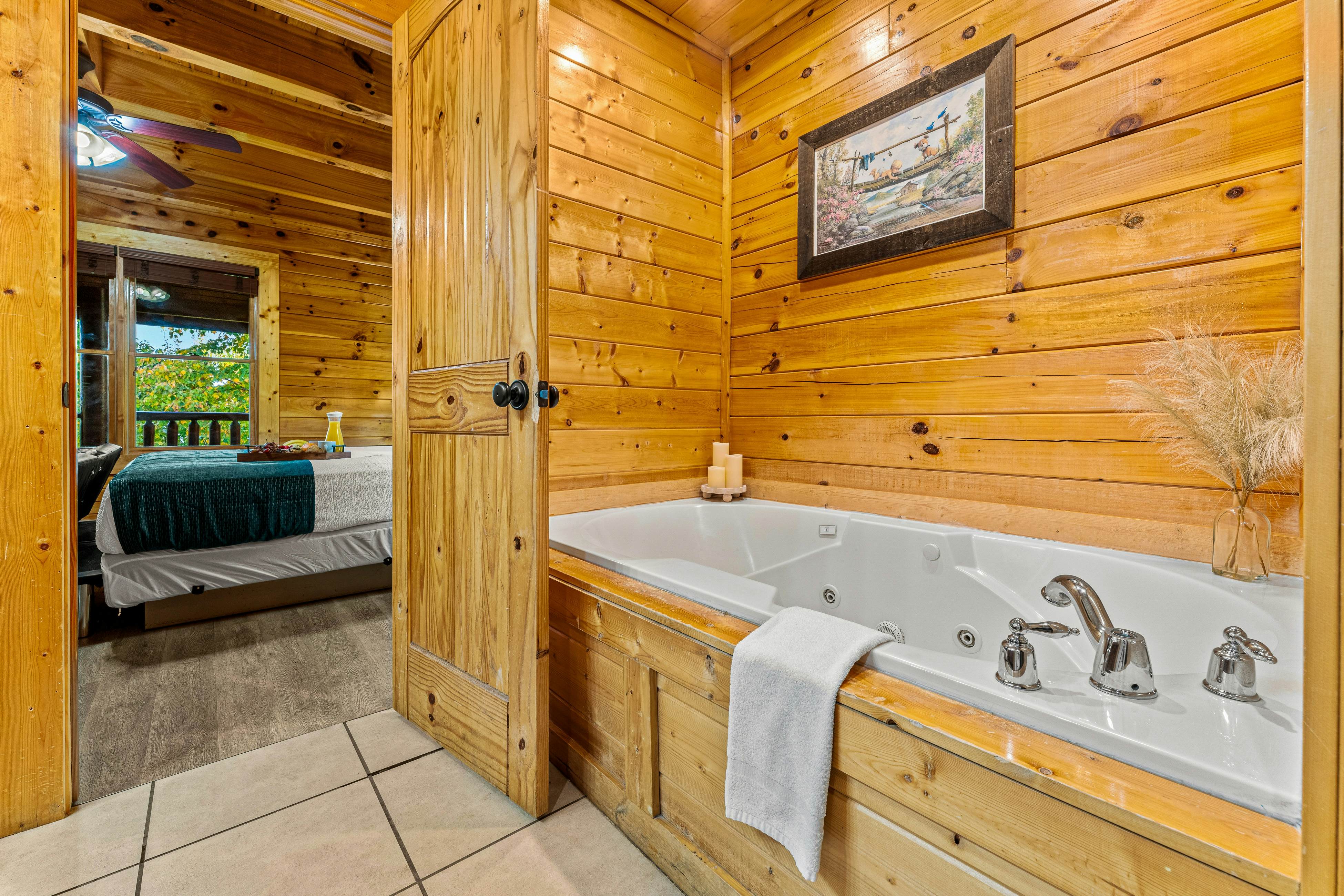 Amazing cabin sleeping 58 w/dual 7-person hot tubs, billiards, theater - attraction tickets!