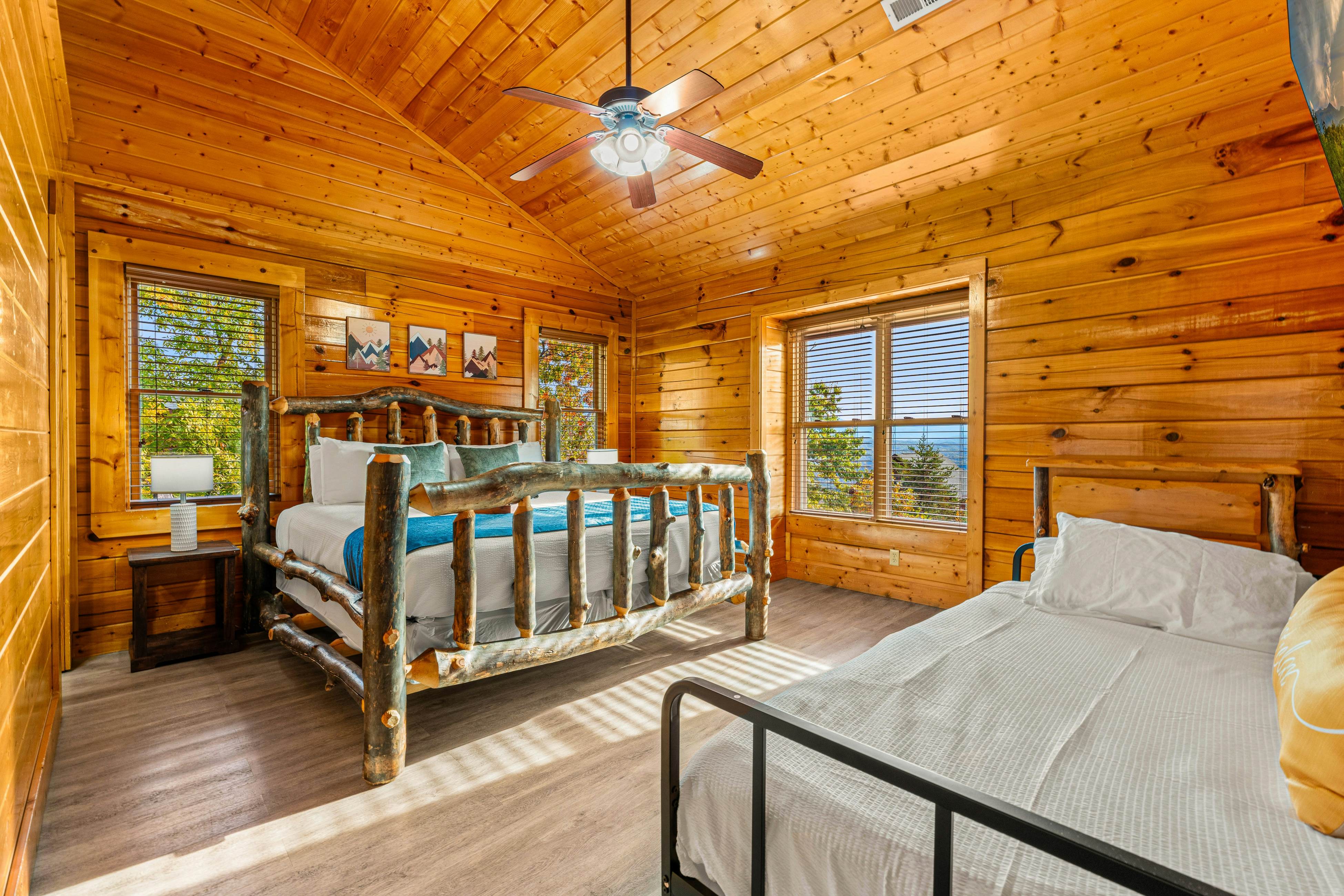 Amazing cabin sleeping 58 w/dual 7-person hot tubs, billiards, theater - attraction tickets!