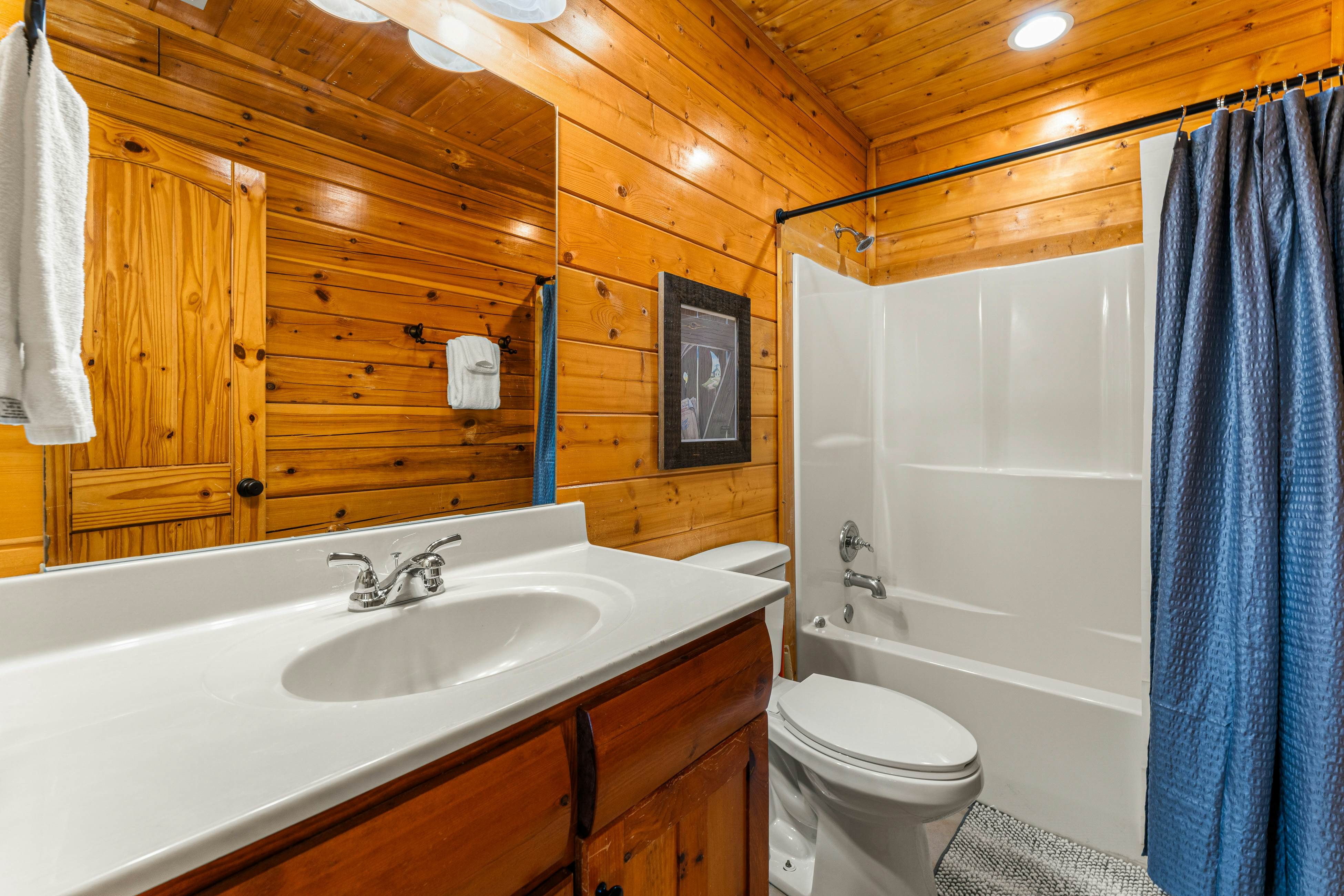 Amazing cabin sleeping 58 w/dual 7-person hot tubs, billiards, theater - attraction tickets!