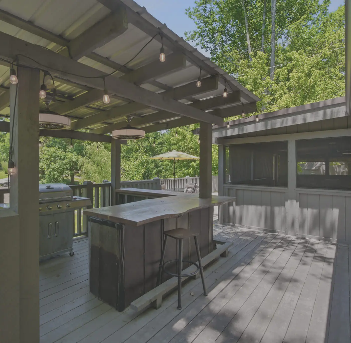 Charming Mtn View Cabin, Sleeps 8・Spacious Deck
