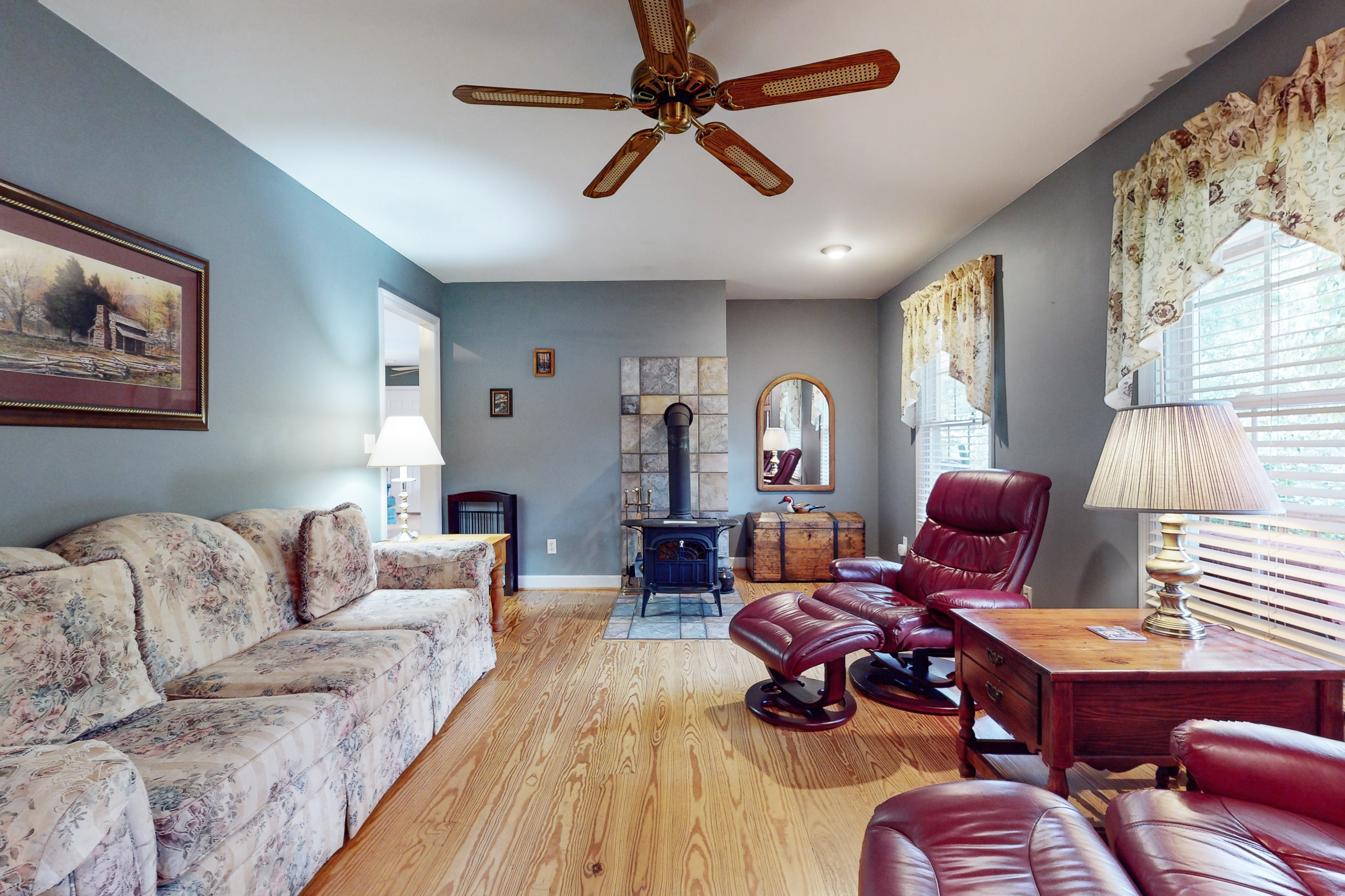 Serene Home, Near Douglas Lake・Yard・Games・Grill