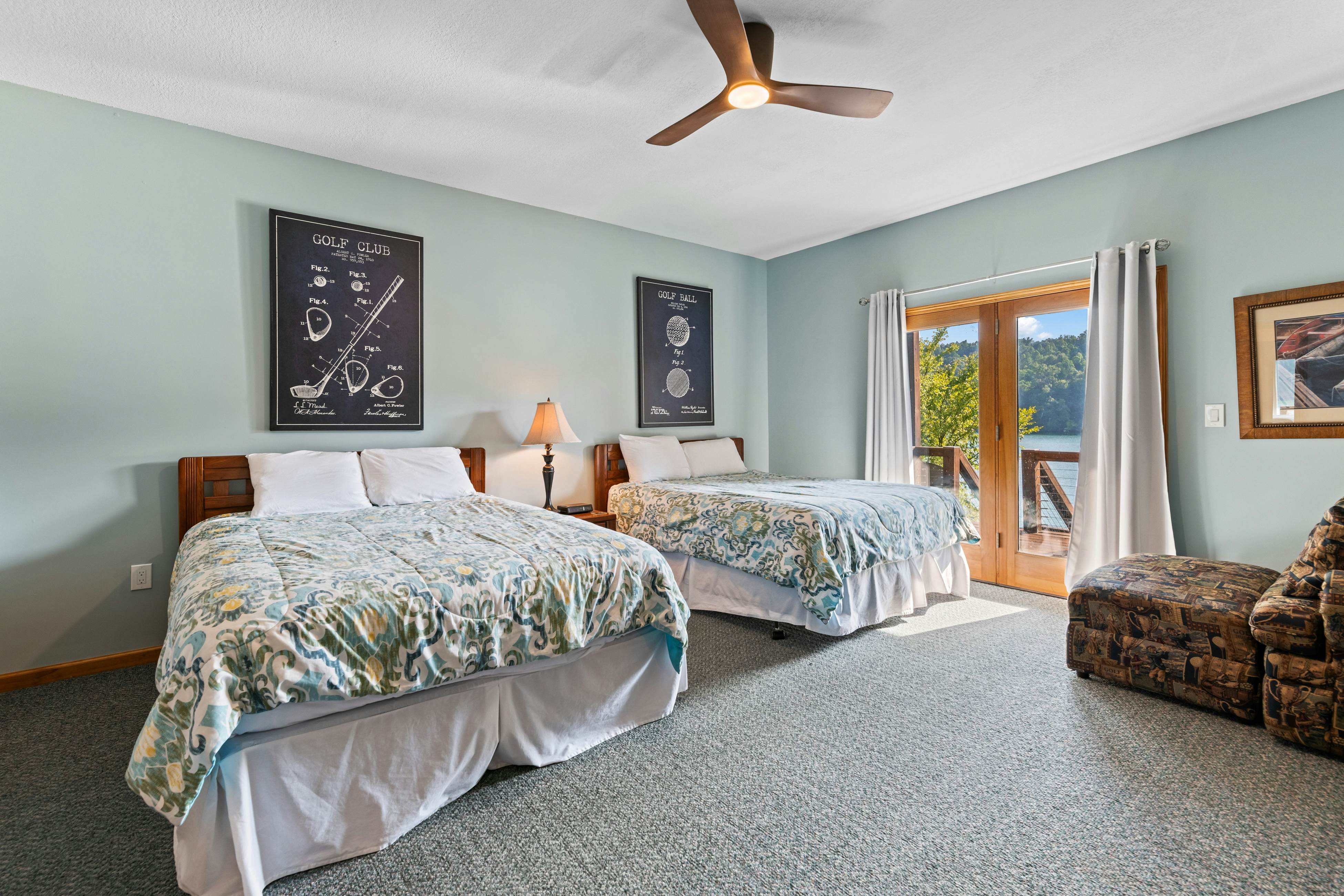 Lakefront Escape | Dock・Hot Tub・Pool・Golf・Firepit