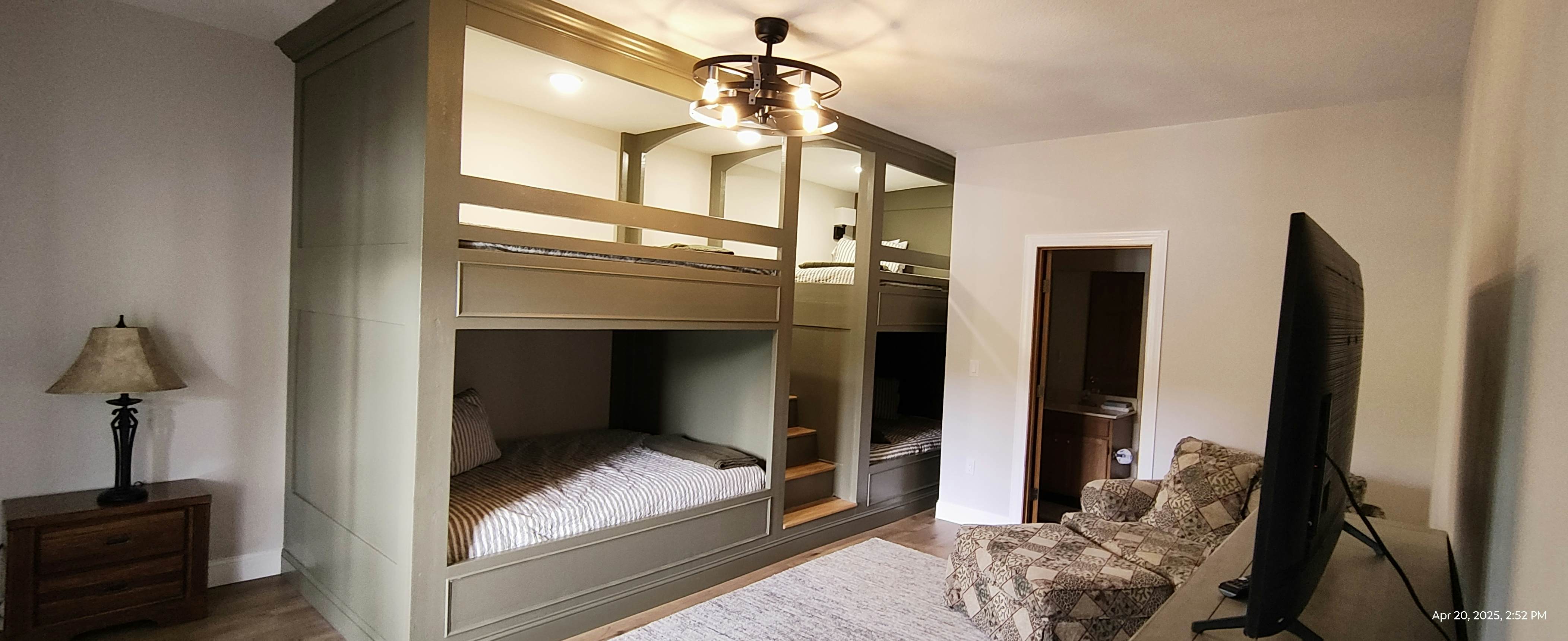 Lakefront Escape | Dock・Hot Tub・Pool・Golf・Firepit