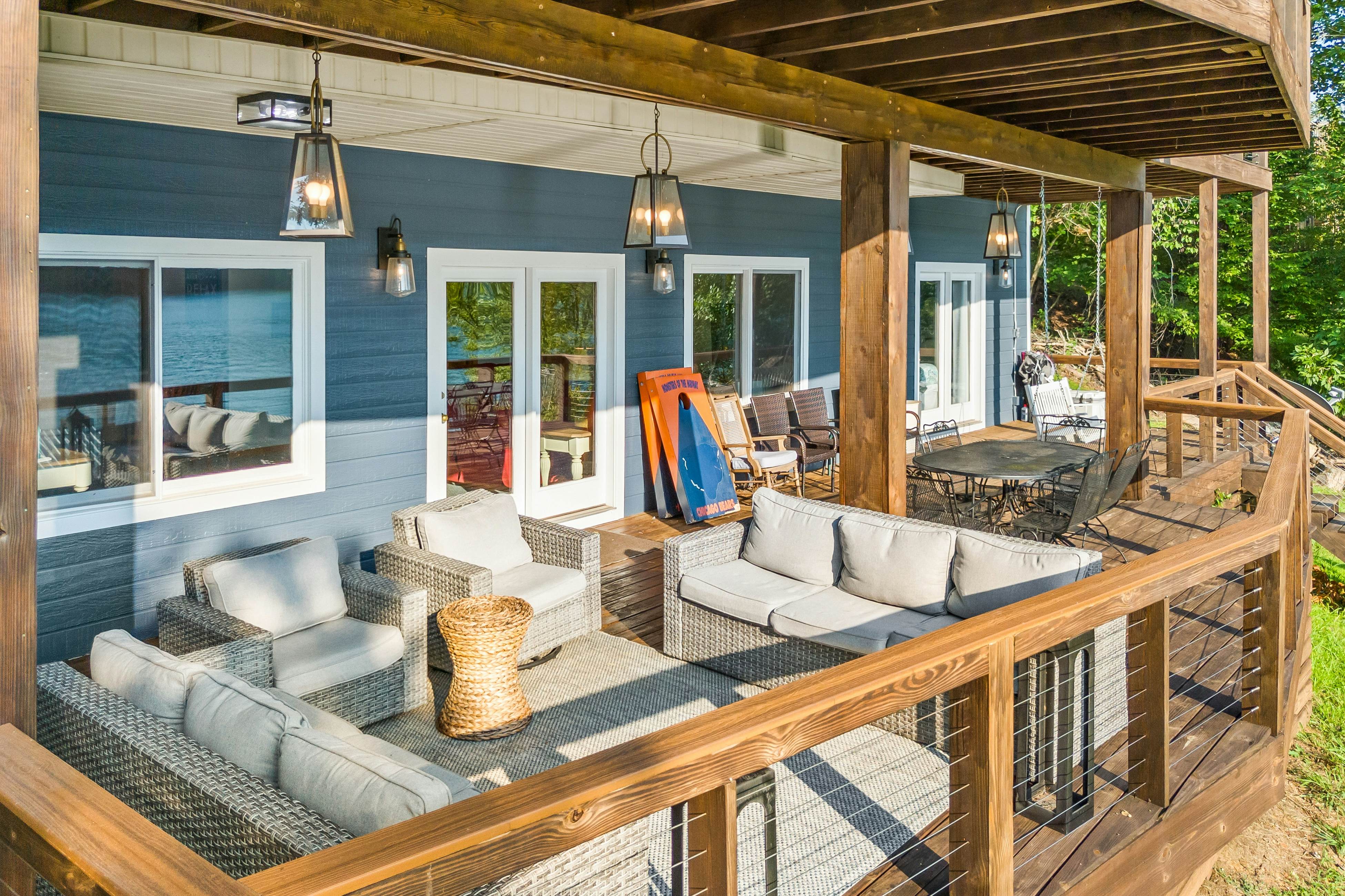 Lakefront Escape | Dock・Hot Tub・Pool・Golf・Firepit