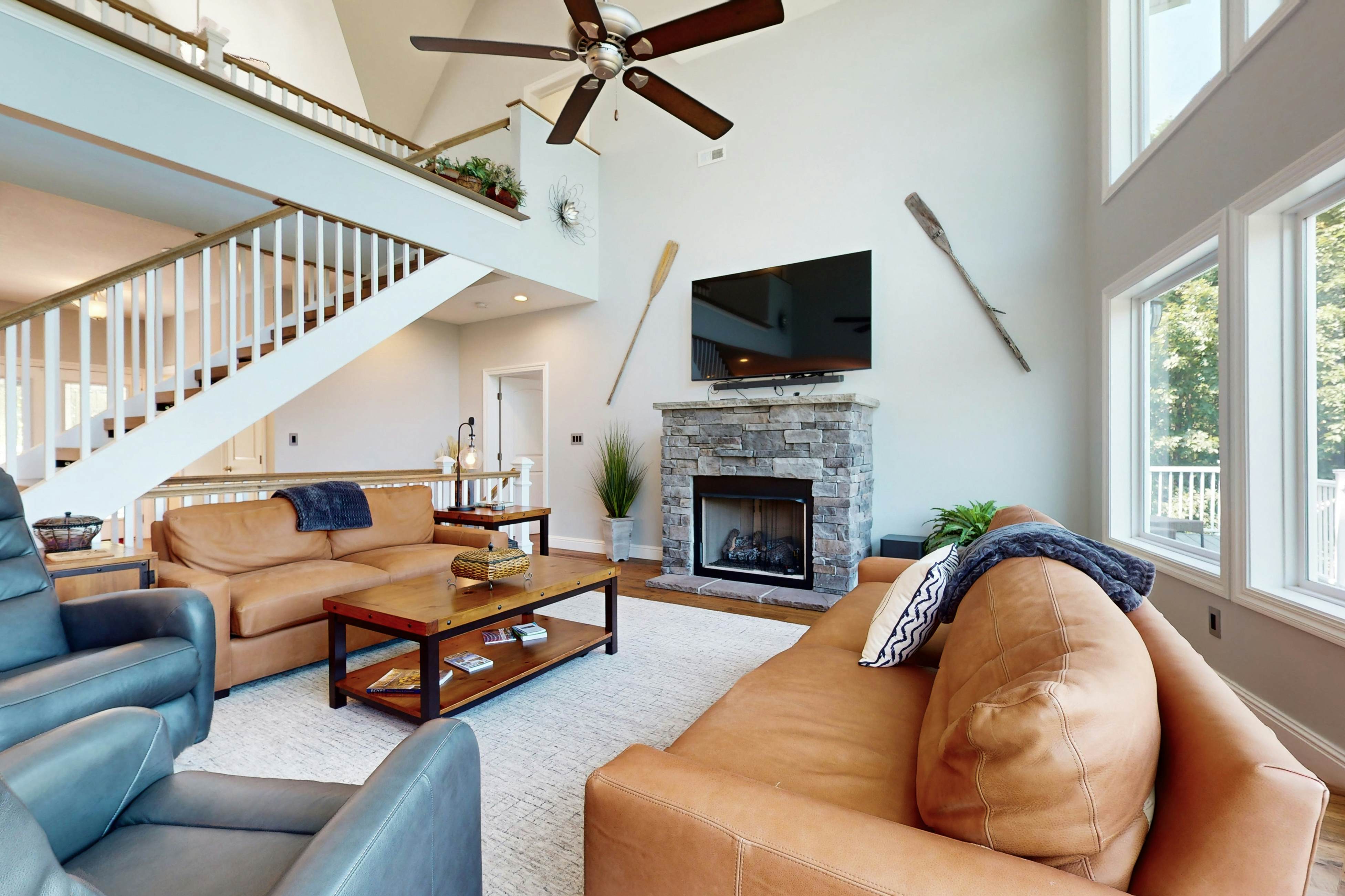 Lake Norris Epic Aqua Haven 4 bedroom House with loft in Maynardville