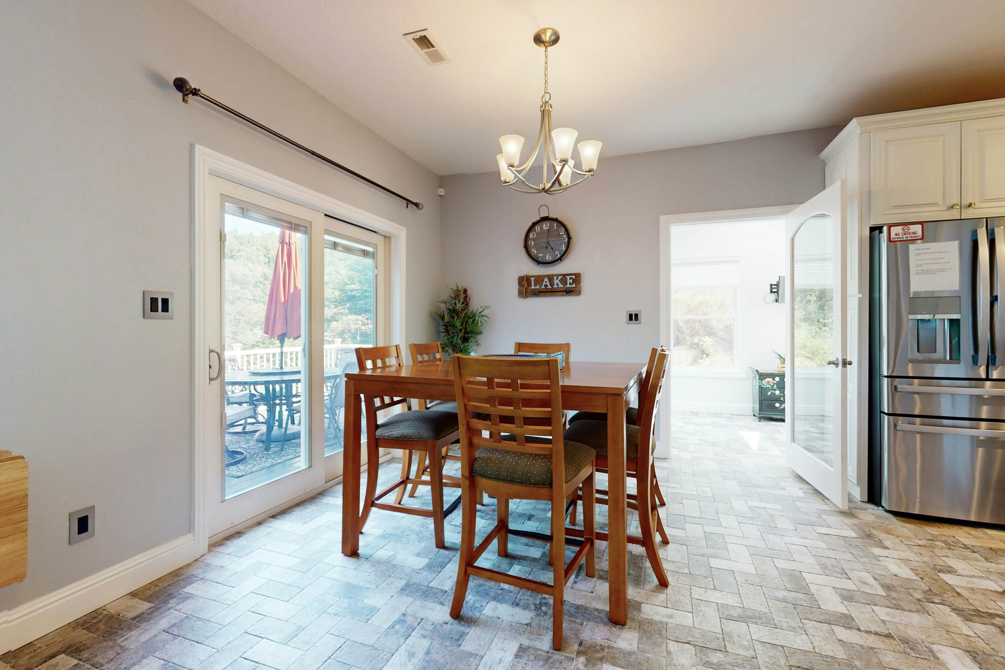 Lake Norris Epic Aqua Haven 4 bedroom House with loft in Maynardville