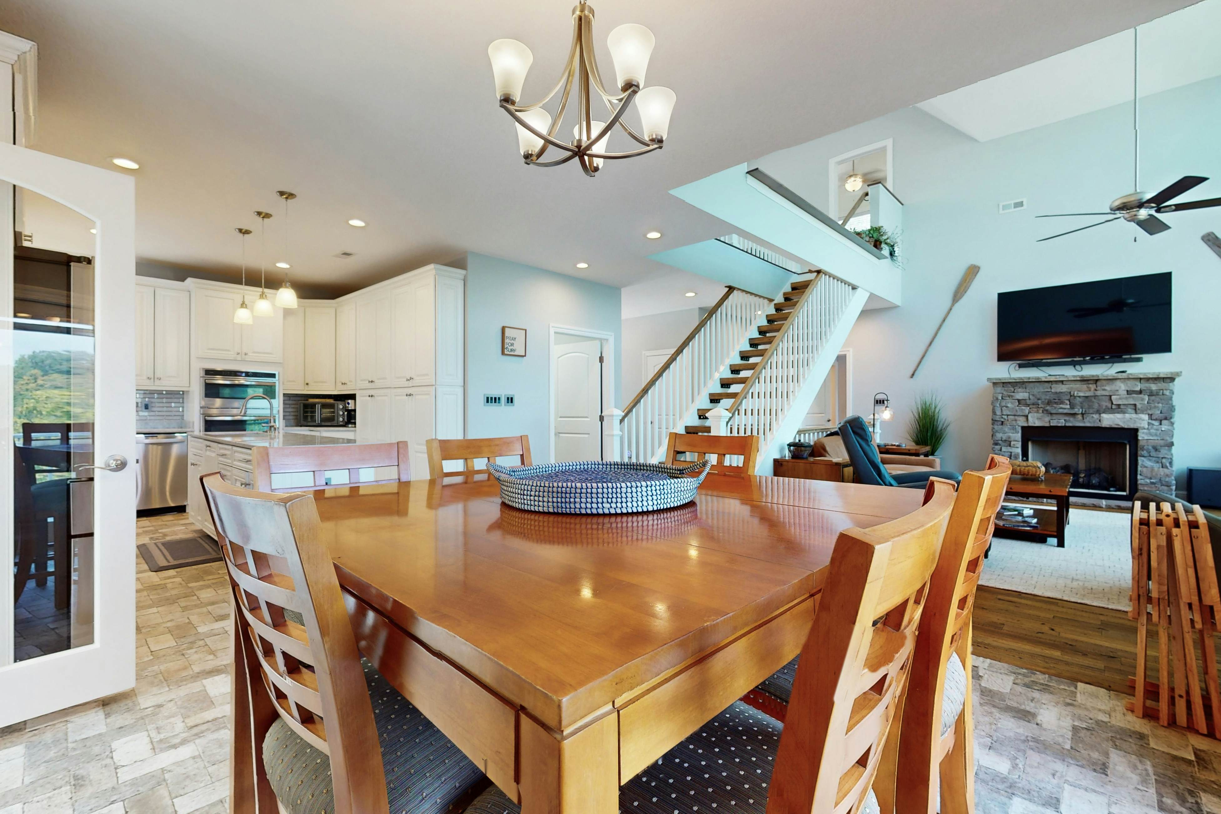 Lake Norris Epic Aqua Haven 4 bedroom House with loft in Maynardville