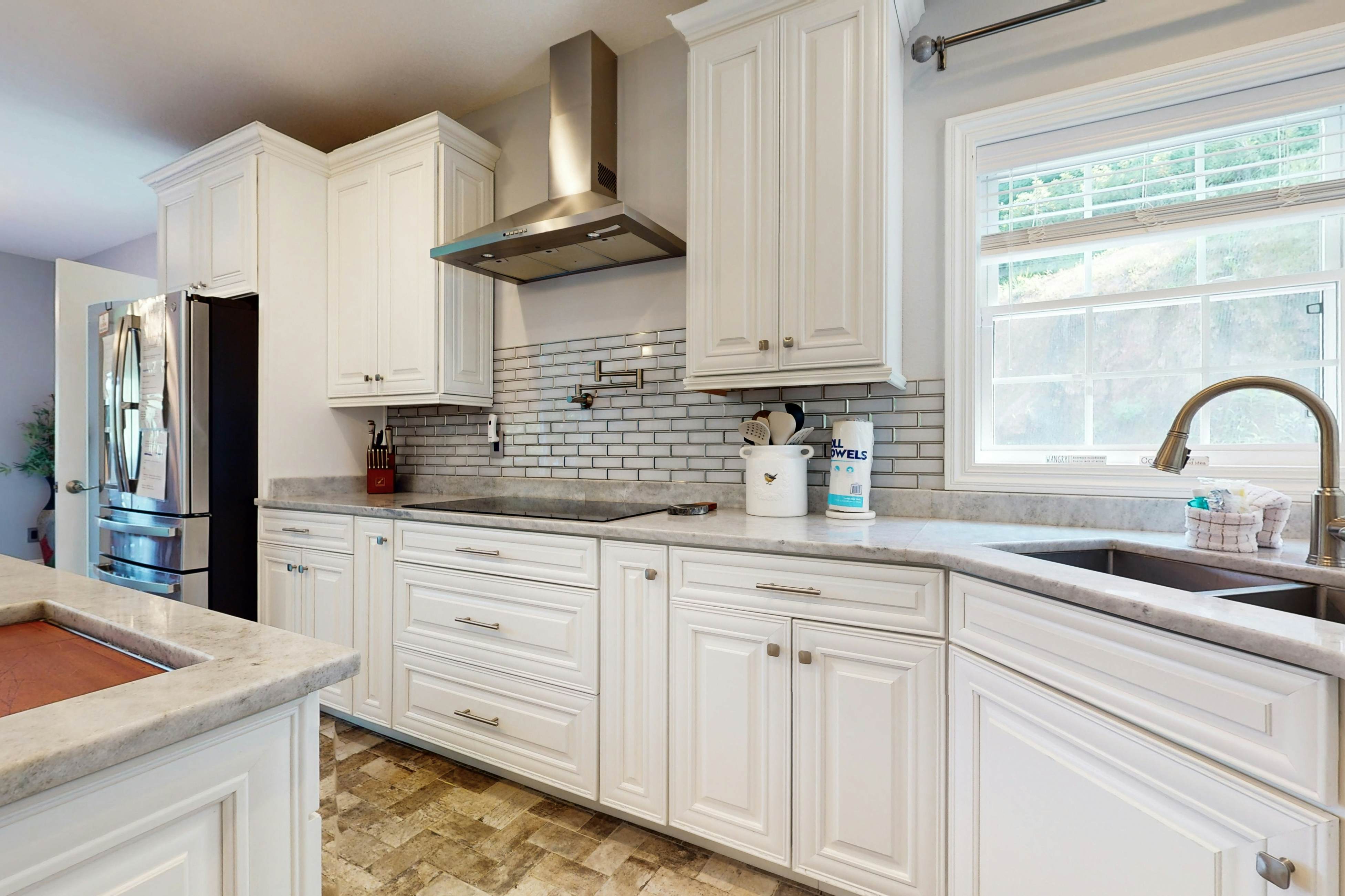 Lake Norris Epic Aqua Haven 4 bedroom House with loft in Maynardville