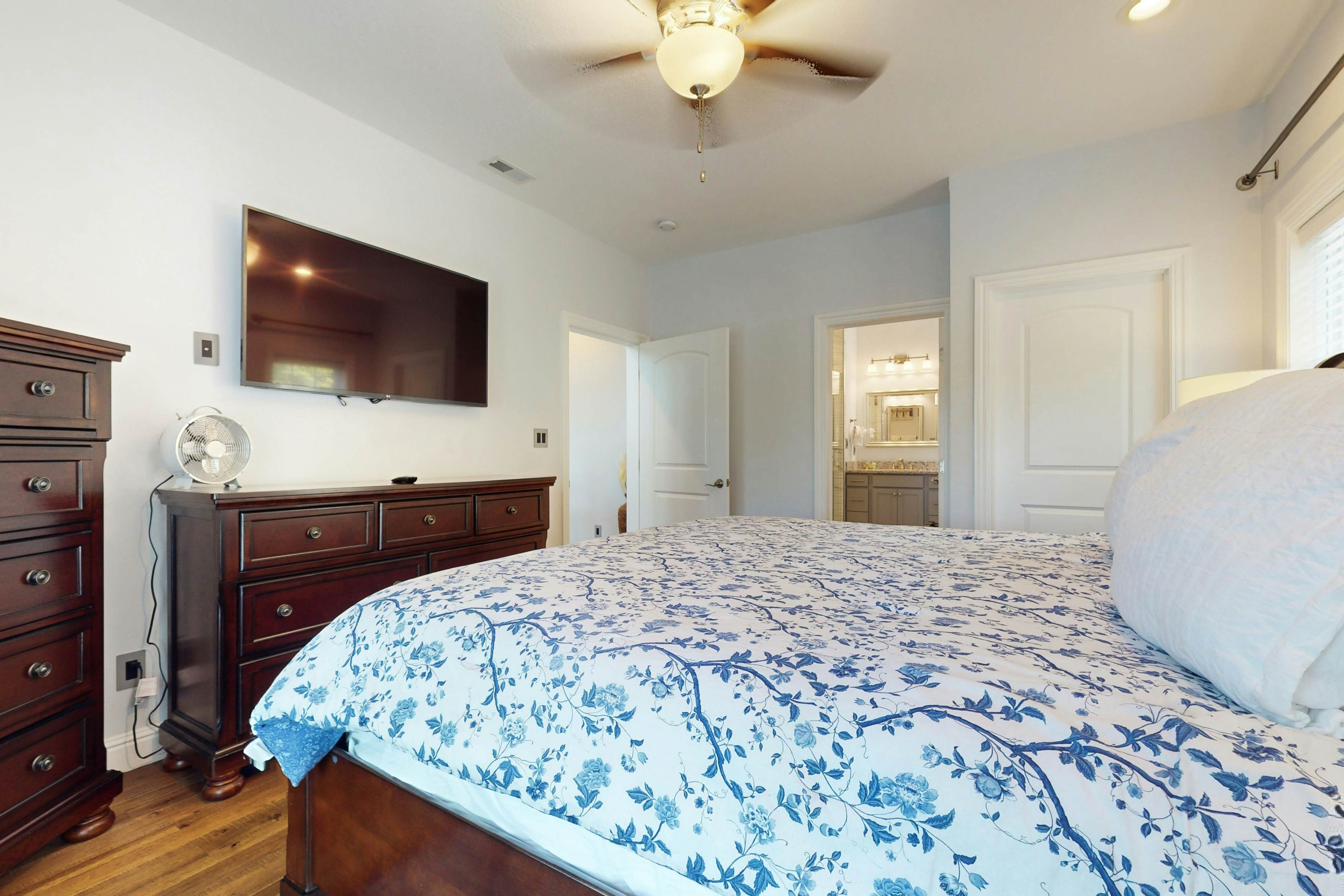 Lake Norris Epic Aqua Haven 4 bedroom House with loft in Maynardville