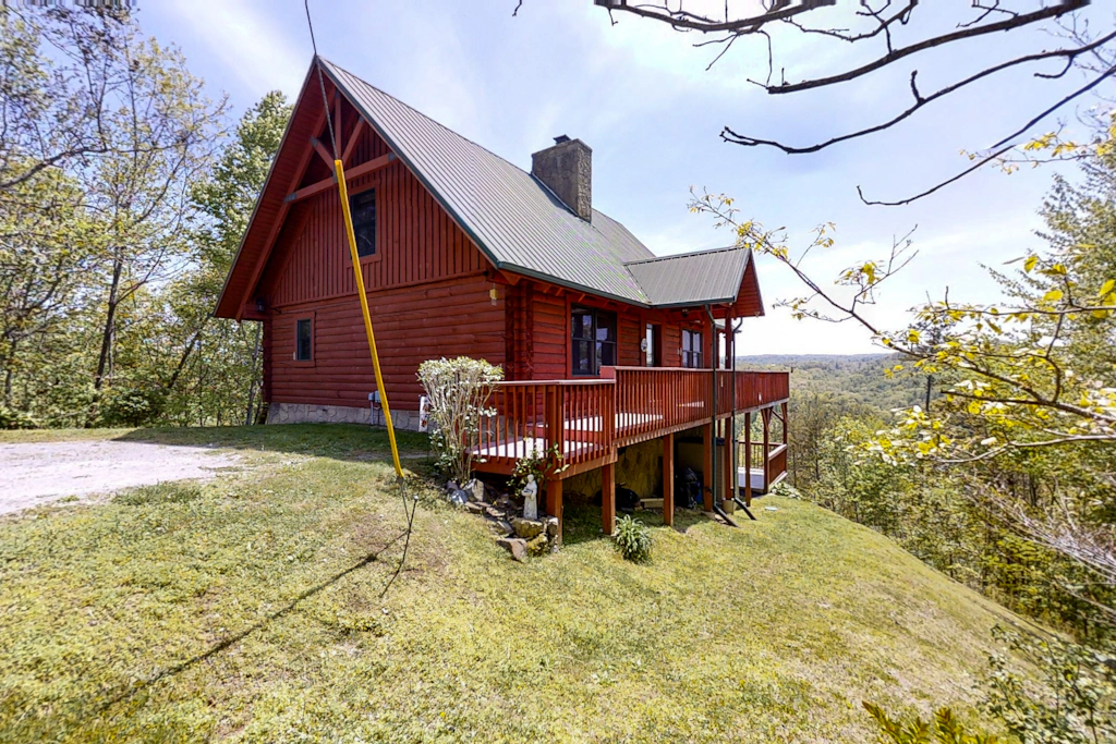 Scenic Norris Lakefront Cabin Escape・Games・Hot Tub