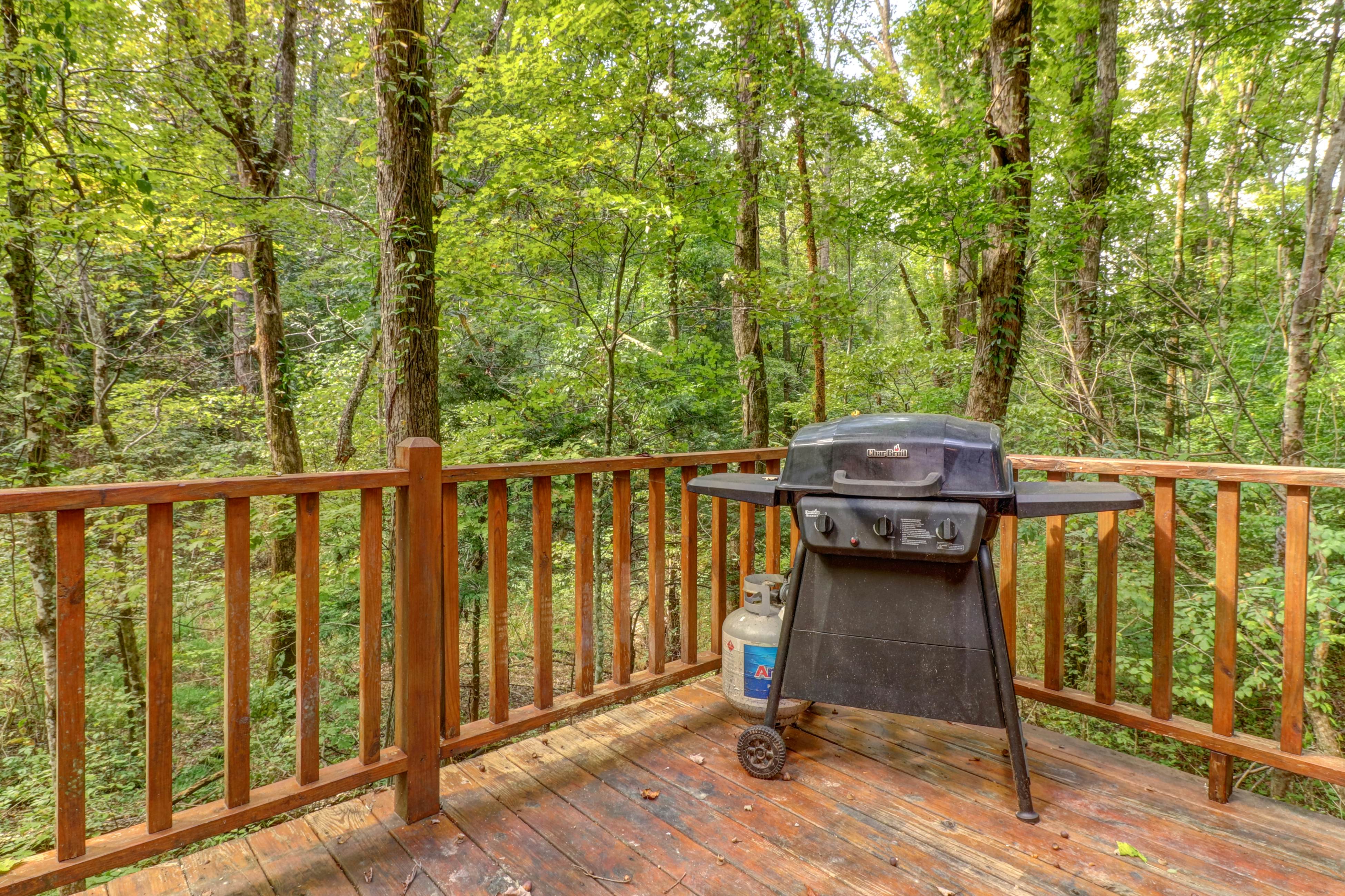 Creekside Cabin, Sleeps 8・Hot Tub・Foosball