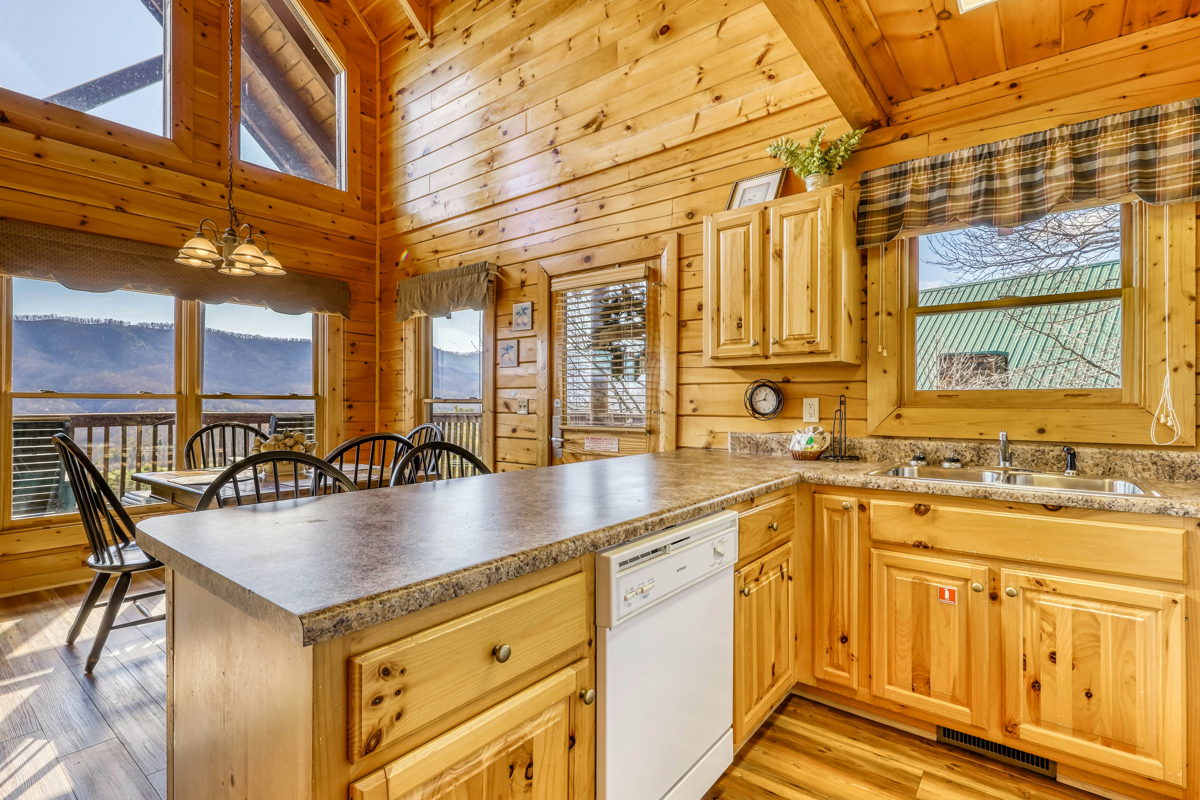 Lovely cabin w/ Free Attraction Tickets, a private hot tub, & mountain views