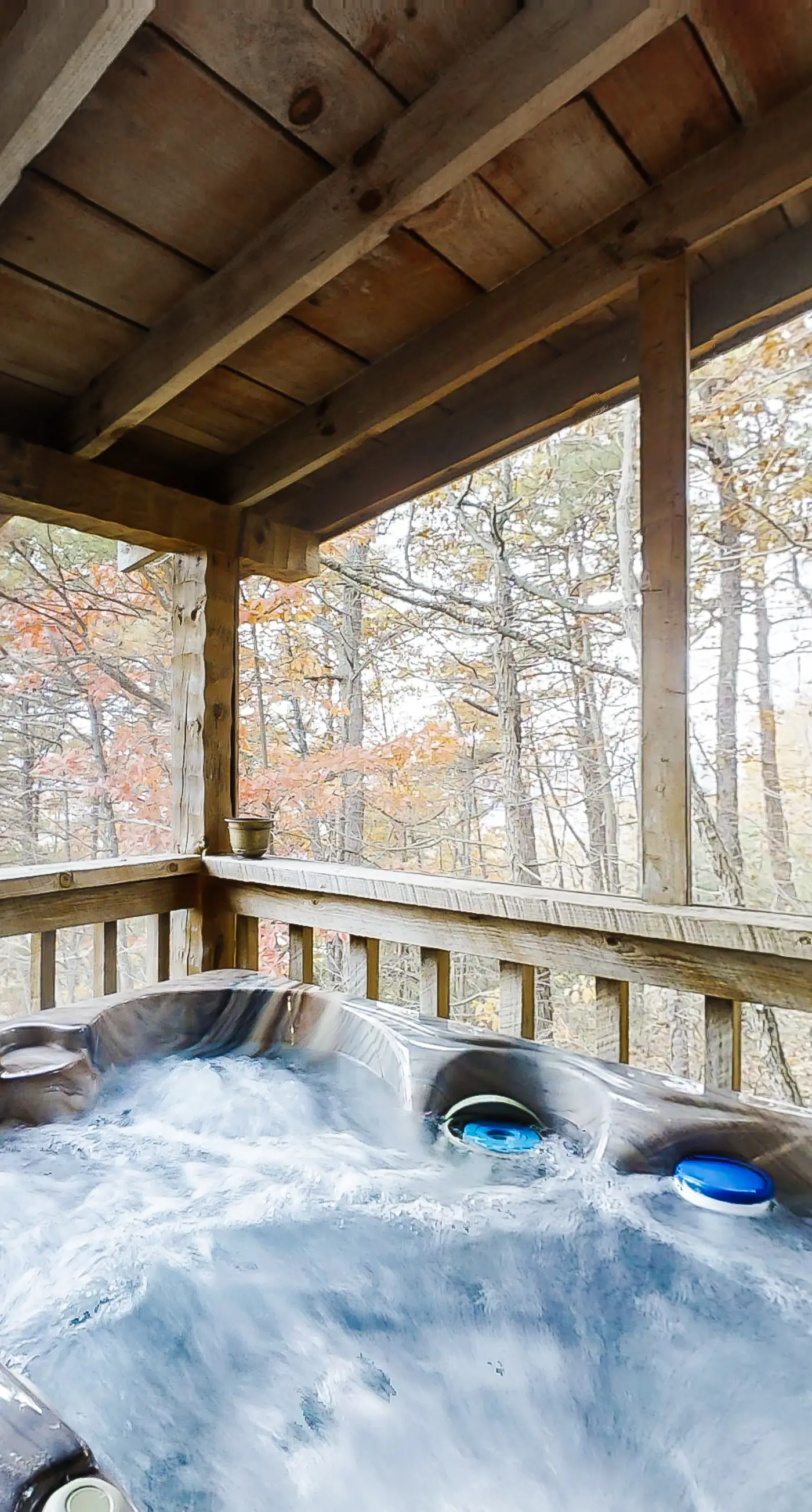Mtn View Cabin, Sleeps 4, In the Woods, Deck, Hot Tub