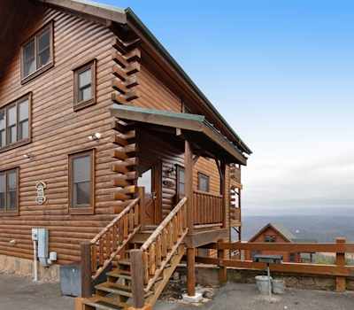 Cozy Cabin W Breathtaking Mtn View, for 10, Hot Tub