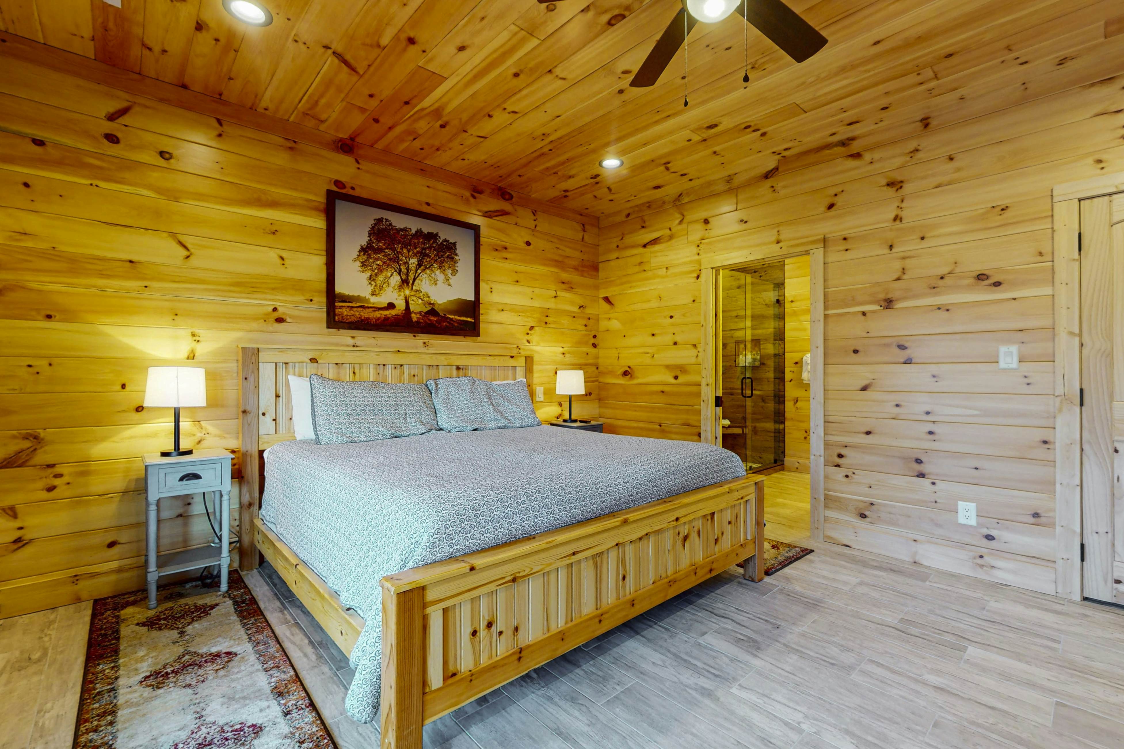 Cozy Home W Lake Views, Sleeps 4・Games・Free Ticket