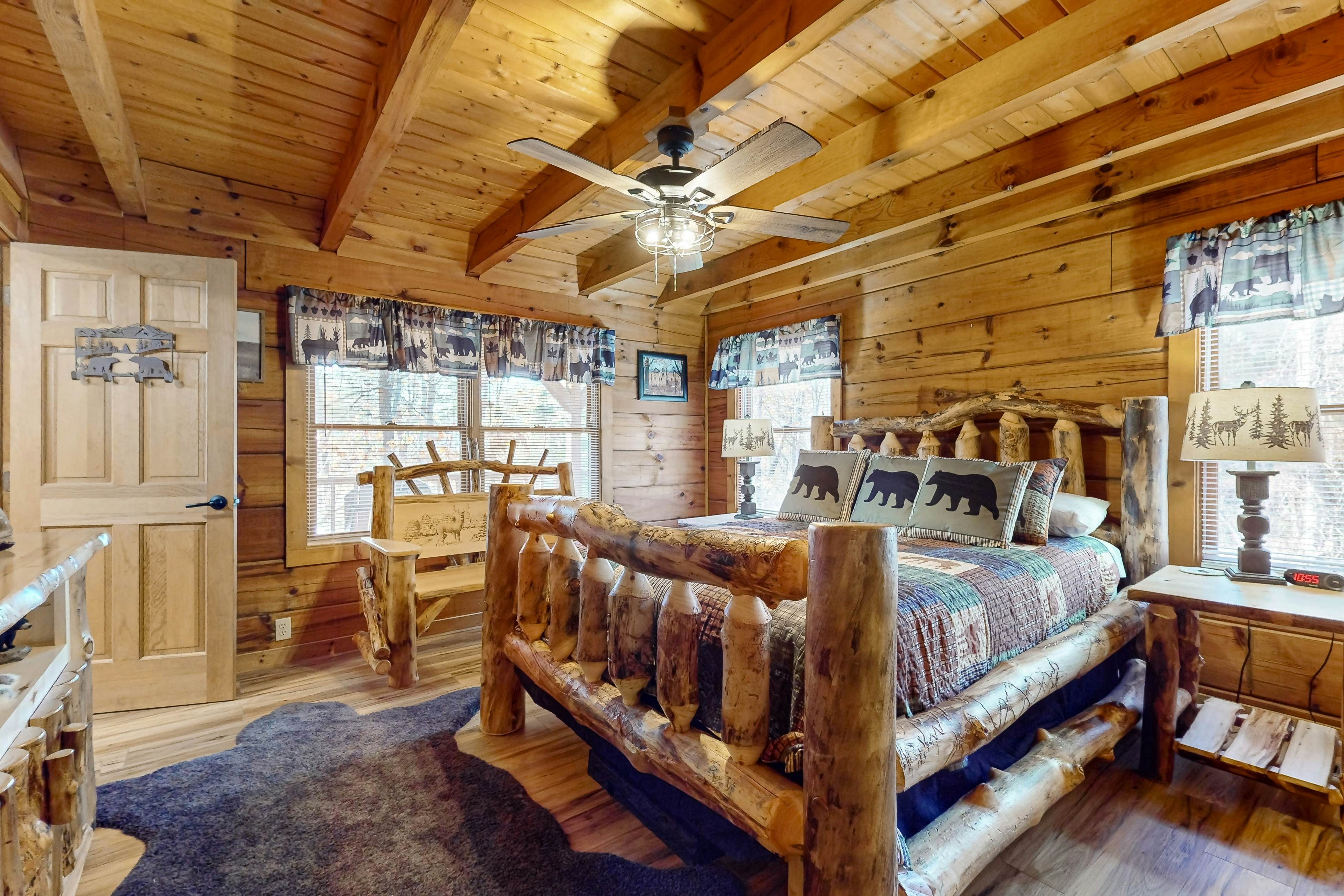Cozy Cabin, Sleeps 6・Shared pool・Walking trails