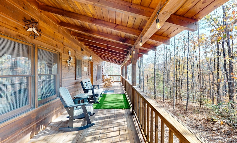 Cozy Cabin, Sleeps 6・Shared pool・Walking trails