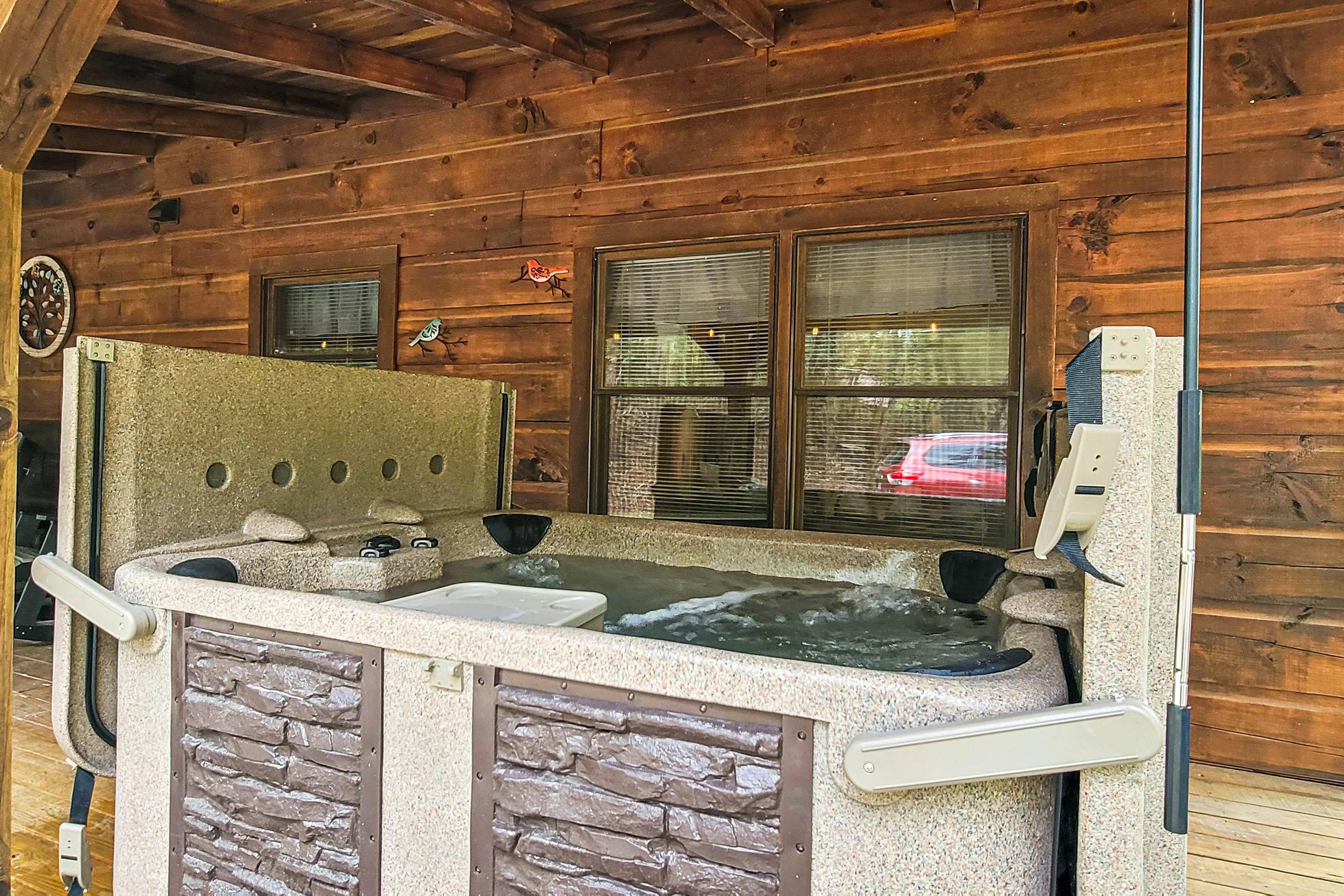 Cozy Cabin, Sleeps 6・Shared pool・Walking trails